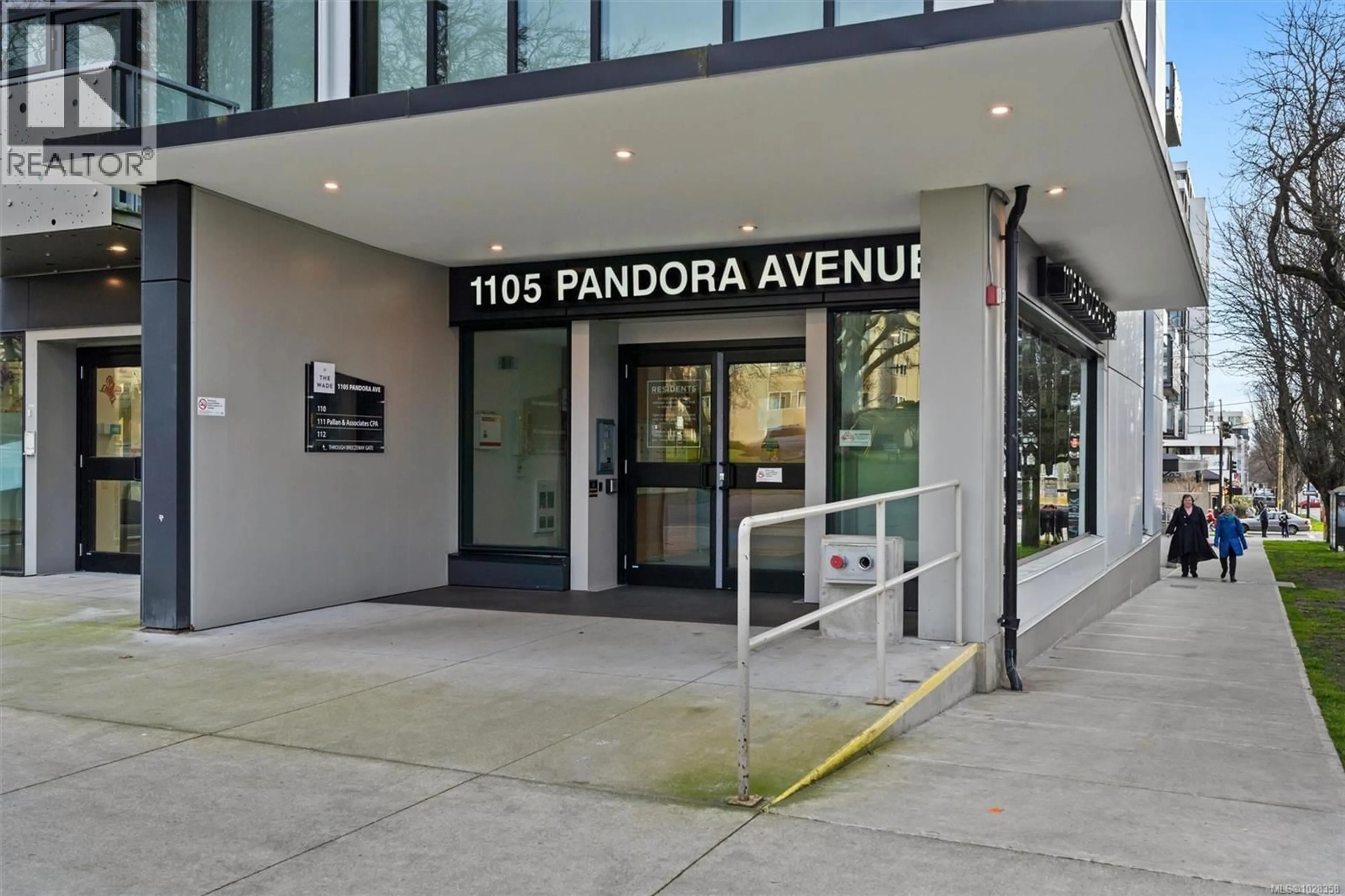 Indoor foyer for N216 - 1105 PANDORA AVENUE, Victoria British Columbia V8V3P9