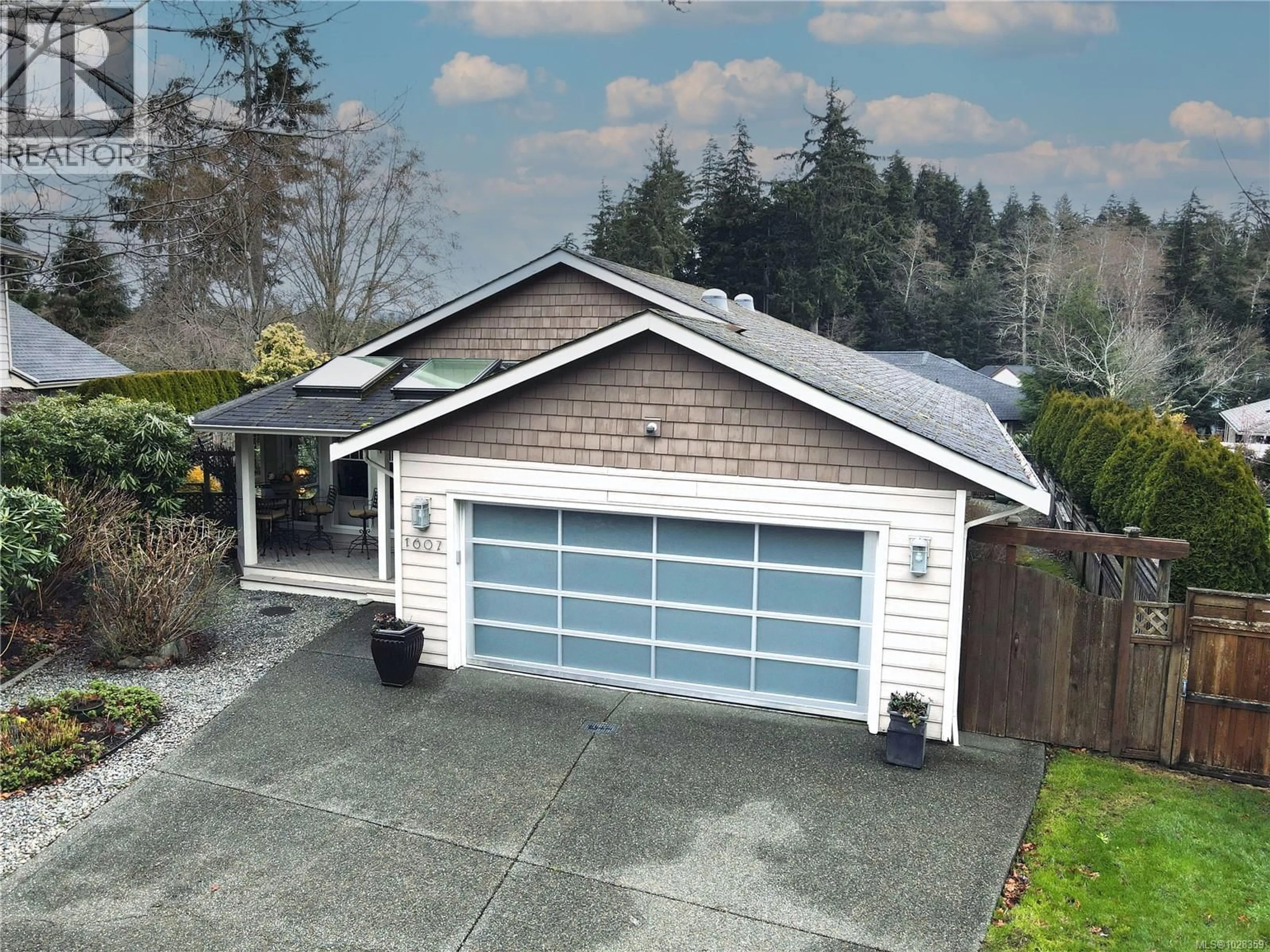Home with vinyl exterior material, street for 1607 MARSHALLS PLACE, Sooke British Columbia V9Z0T1