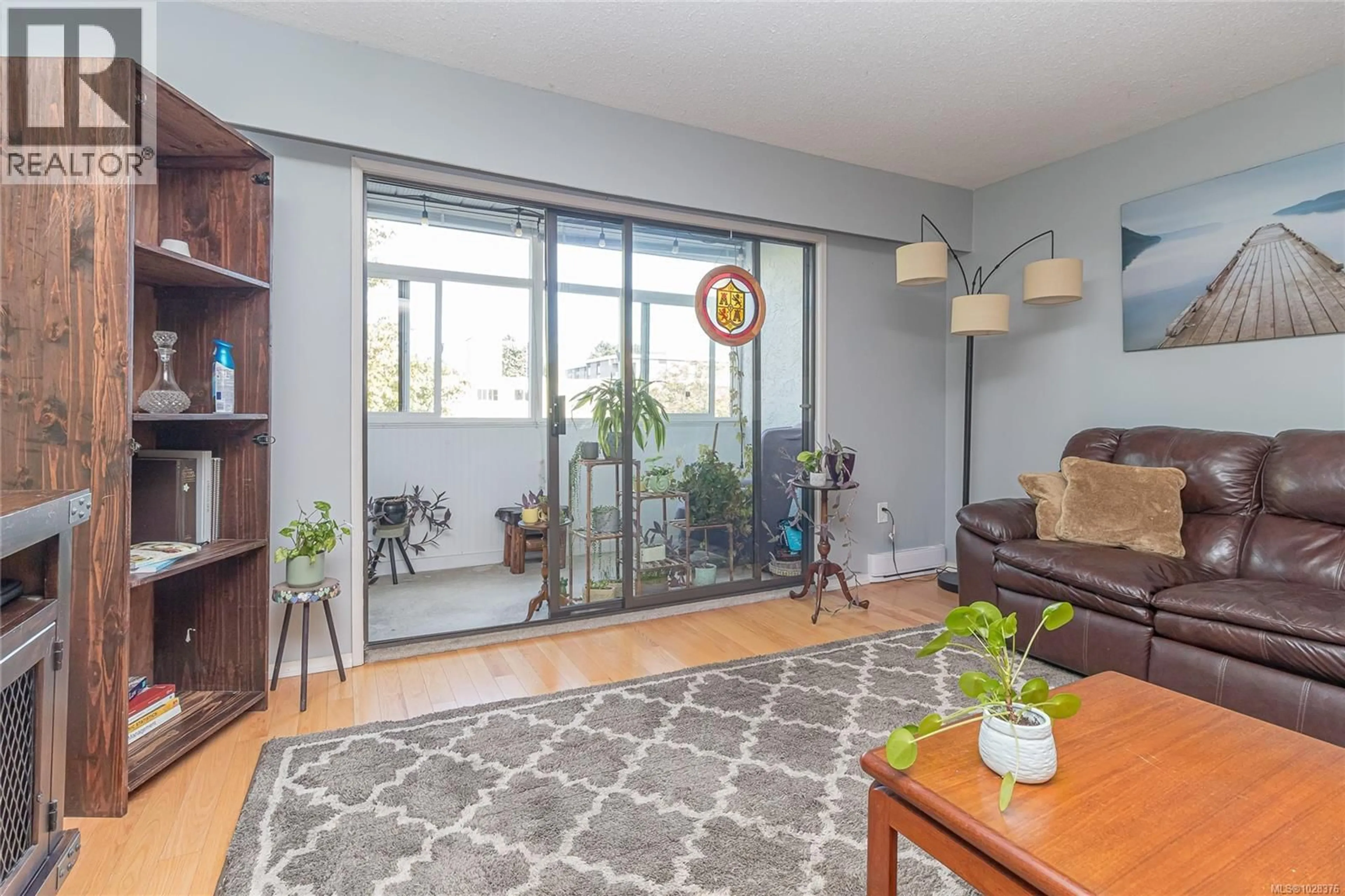 Living room with furniture, unknown for 401 - 924 COOK STREET, Victoria British Columbia V8Z3Z3