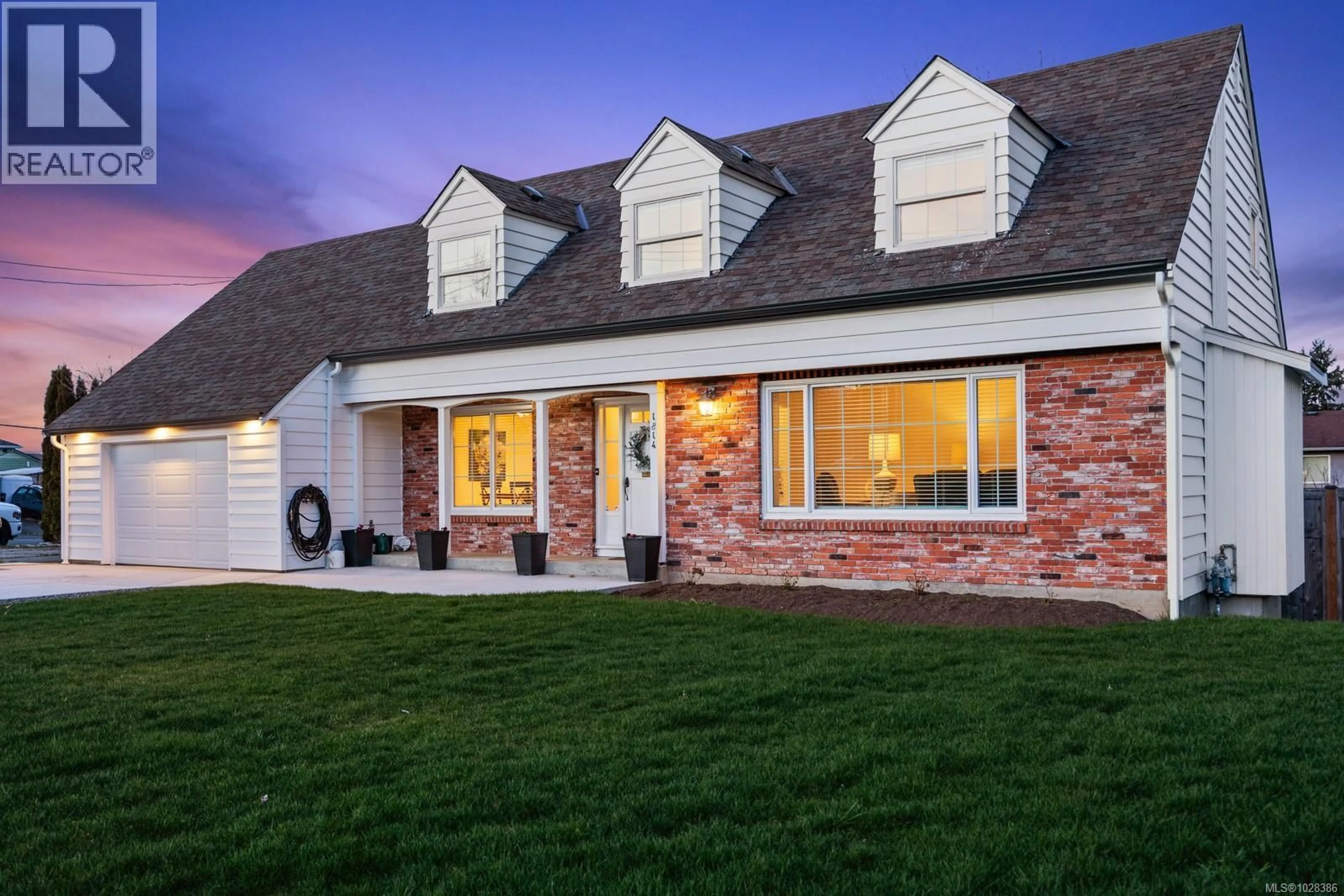 Home with brick exterior material, street for 1814 GRIEVE AVENUE, Courtenay British Columbia V9W2W7