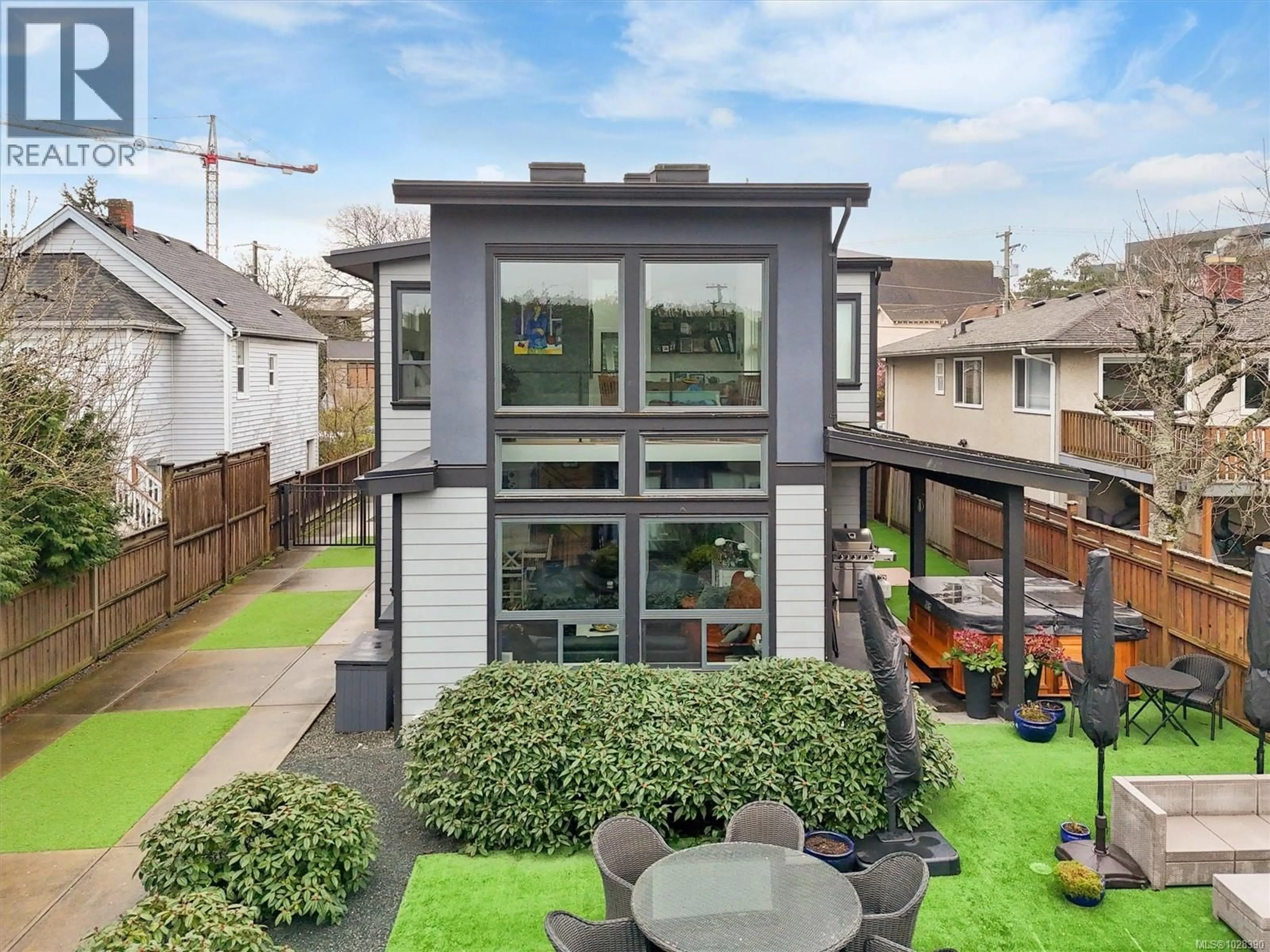 Unknown for 838 OLD ESQUIMALT ROAD, Esquimalt British Columbia V9A4X1