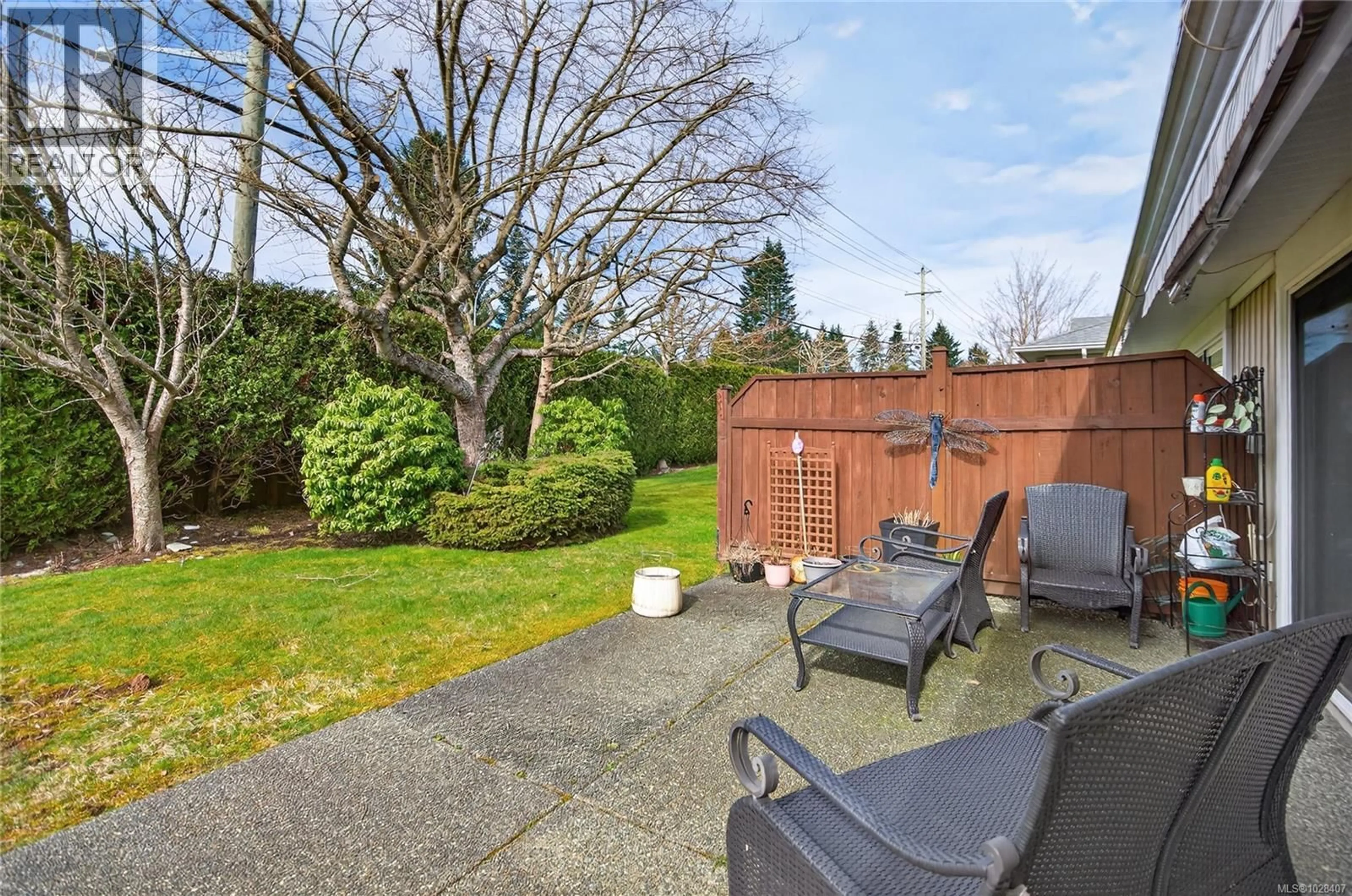 Patio, water/lake/river/ocean view for 119 - 2077 ST. ANDREWS WAY, Courtenay British Columbia V9N9V5
