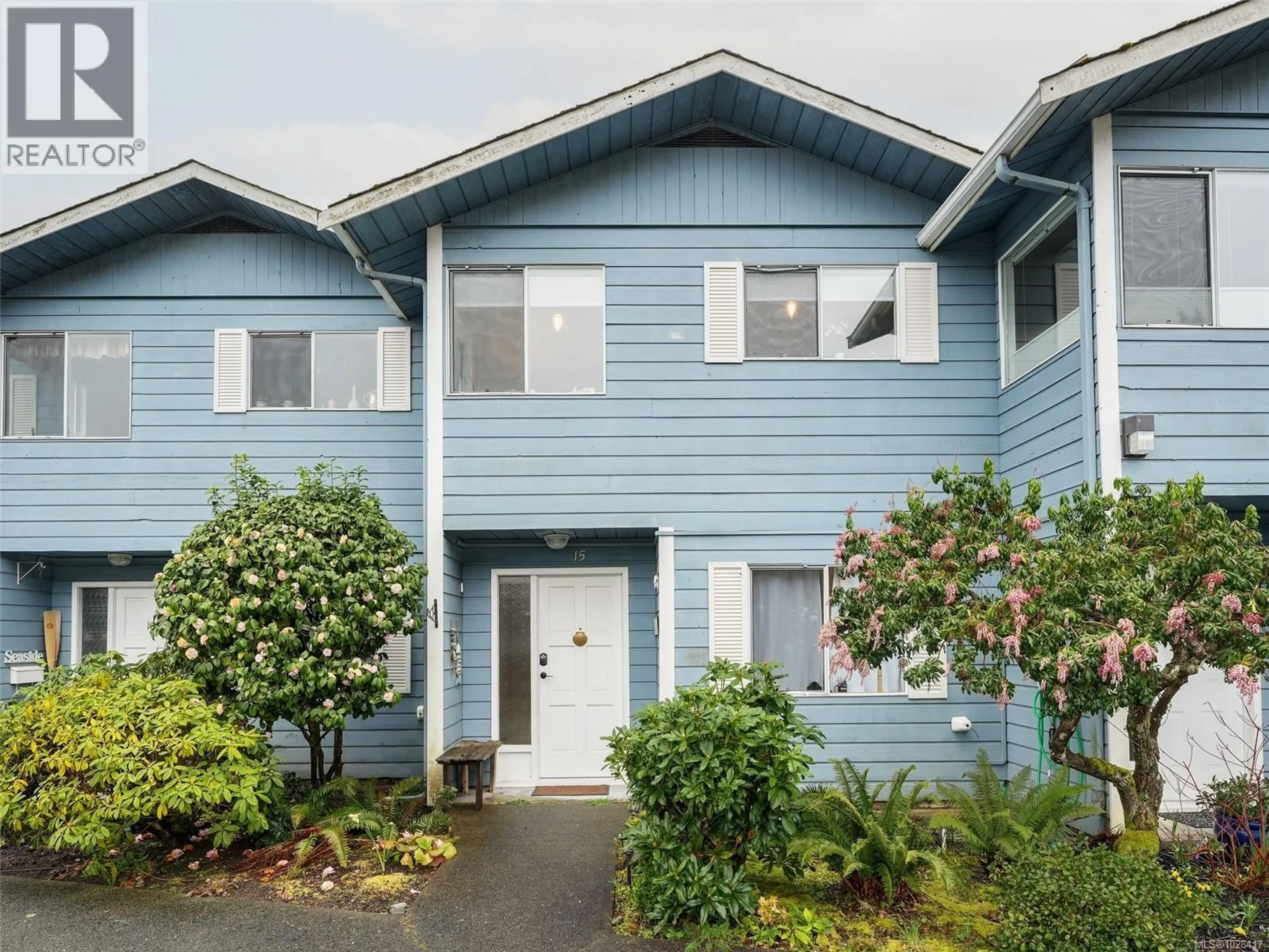 Home with vinyl exterior material, street for 15 - 6110 SEABROOM ROAD, Sooke British Columbia V9Z0B8