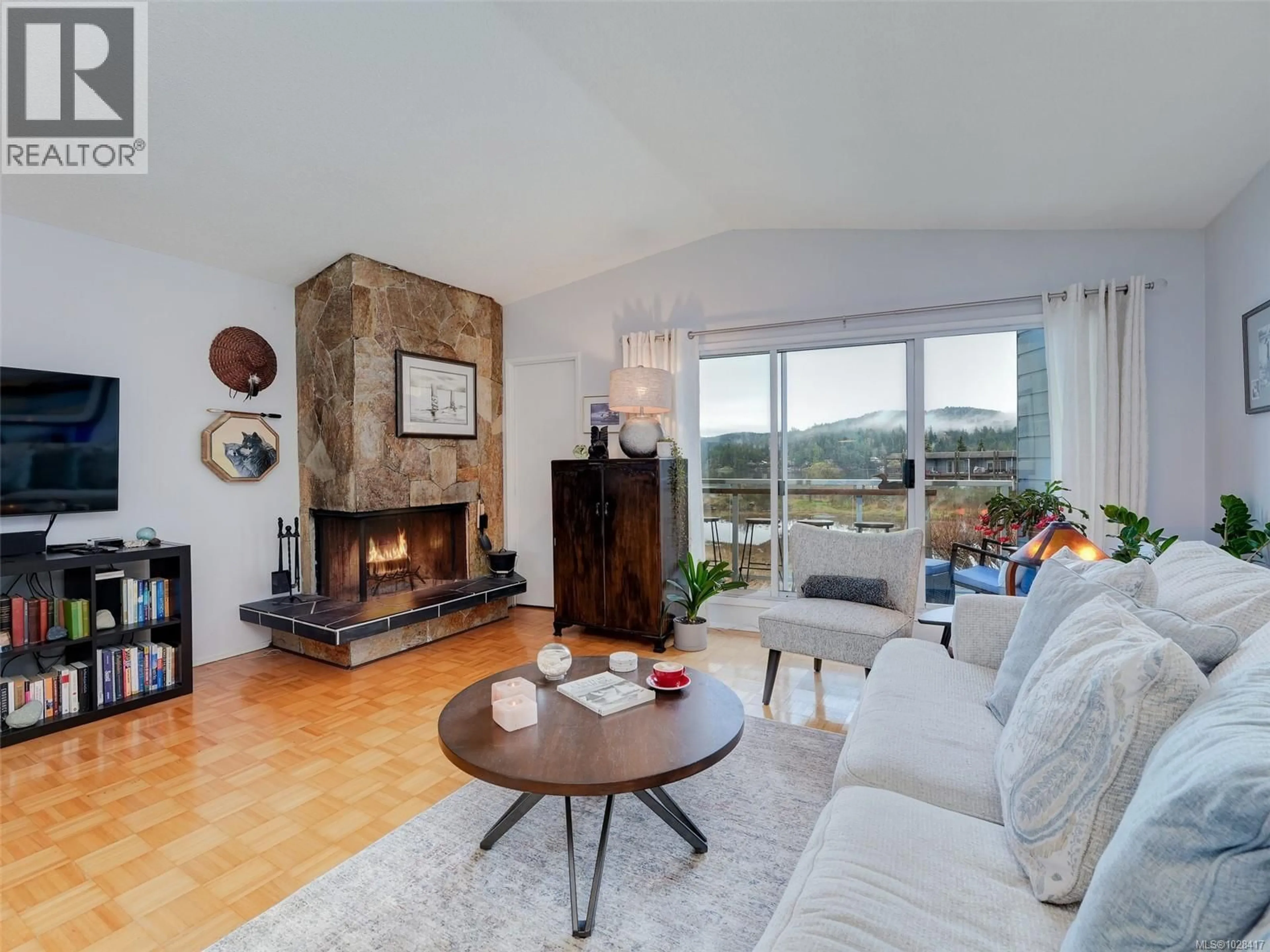 Living room with furniture, unknown for 15 - 6110 SEABROOM ROAD, Sooke British Columbia V9Z0B8