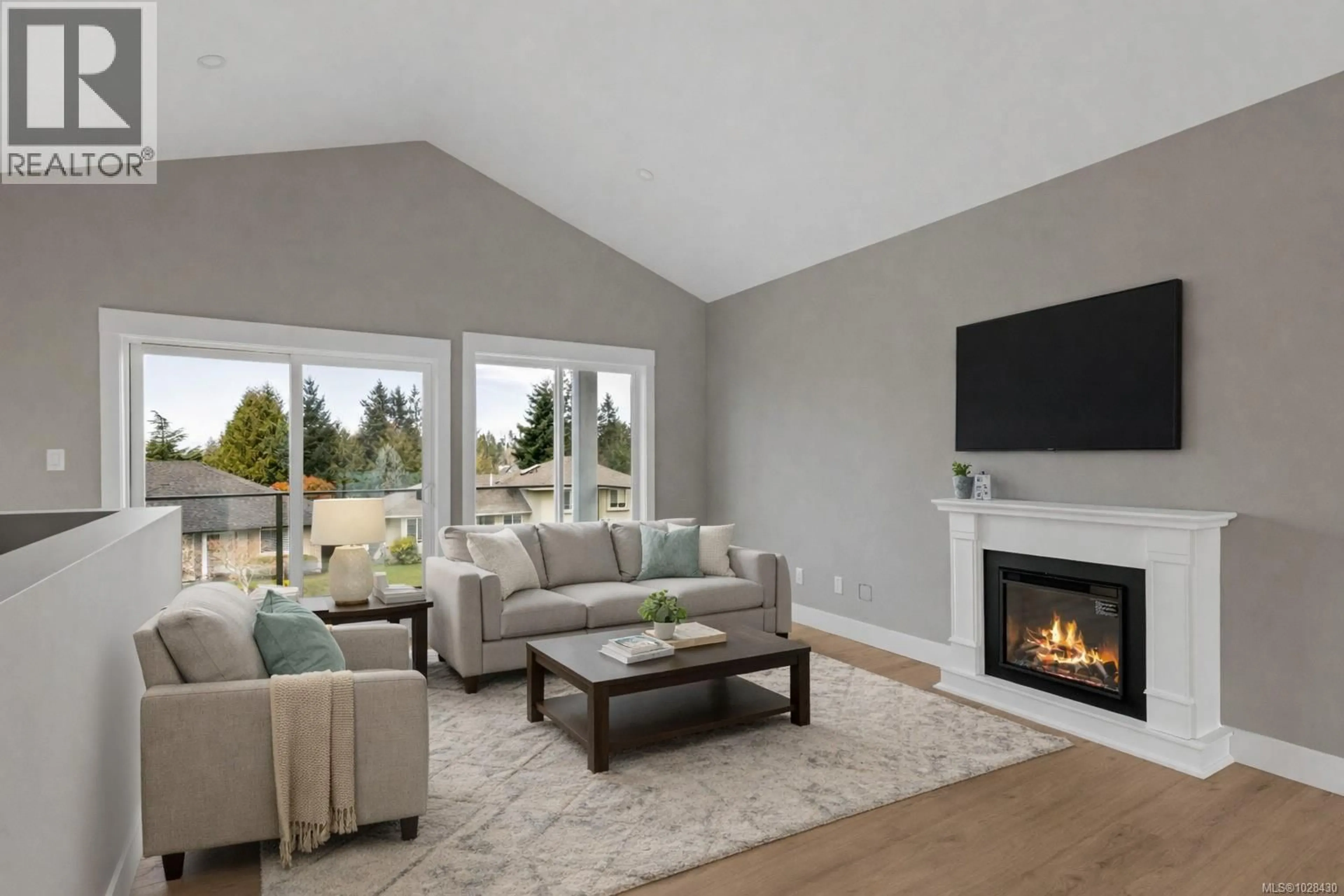 Living room with furniture, unknown for 746 DOEHLE AVENUE, Parksville British Columbia V9P2V1