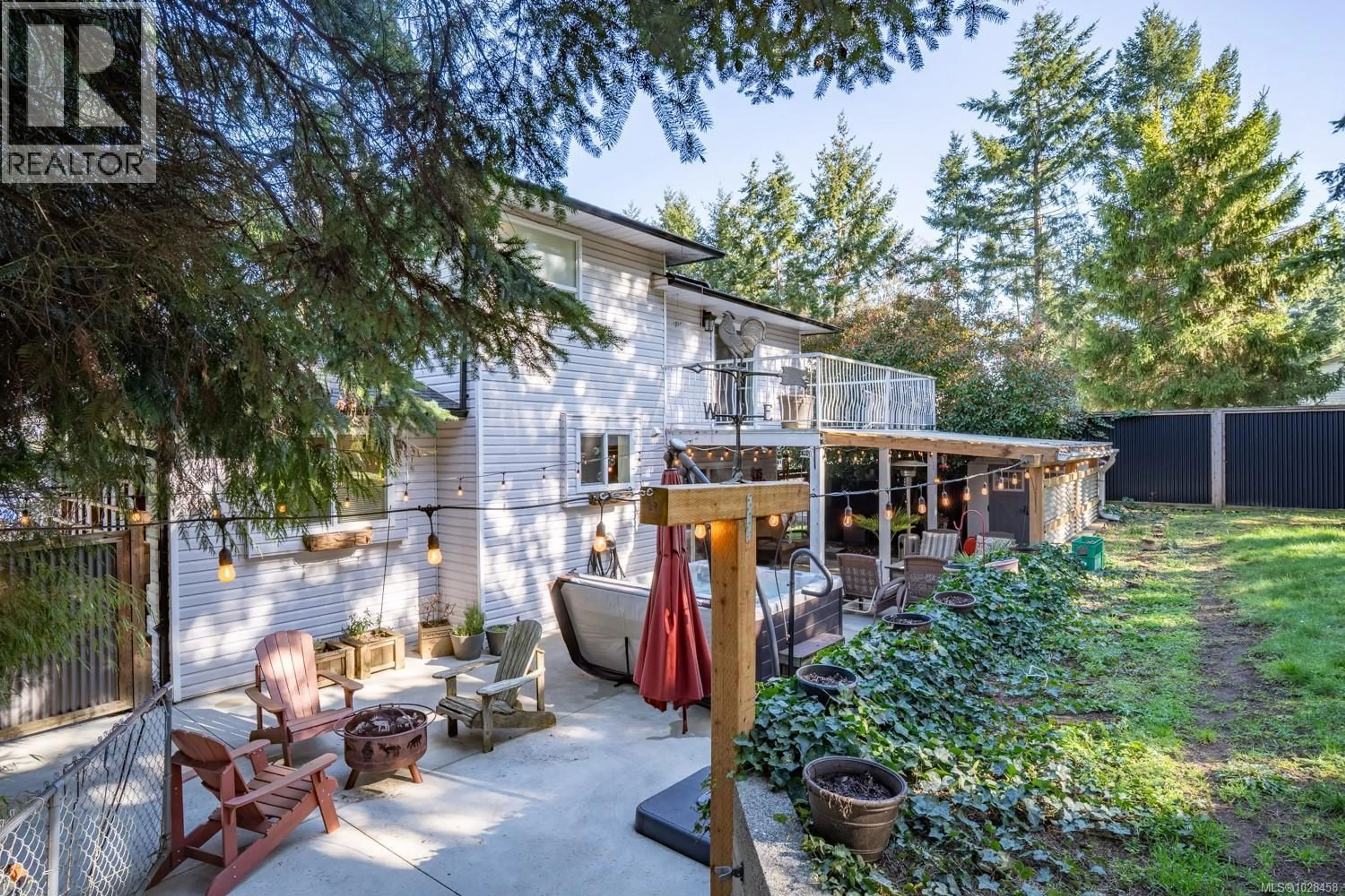 Patio, unknown for 7465 FERNMAR ROAD, Lantzville British Columbia V0R2H0