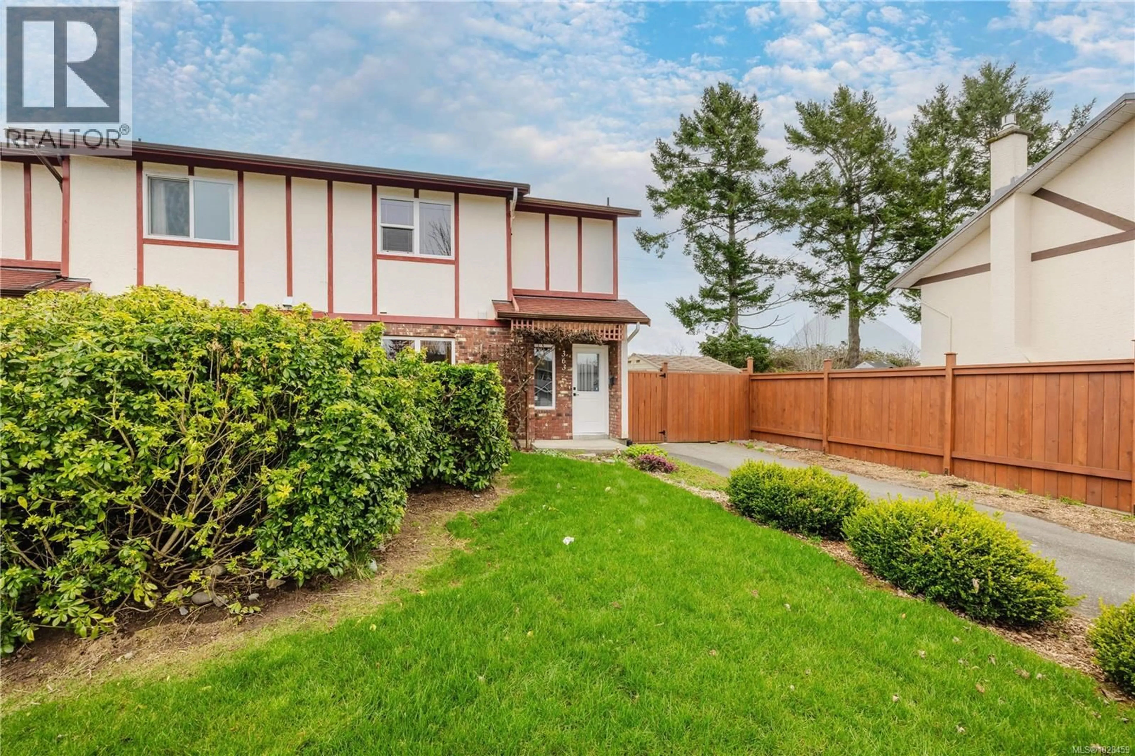 Unknown for 363 POOLEY PLACE, Esquimalt British Columbia V9A6Y5