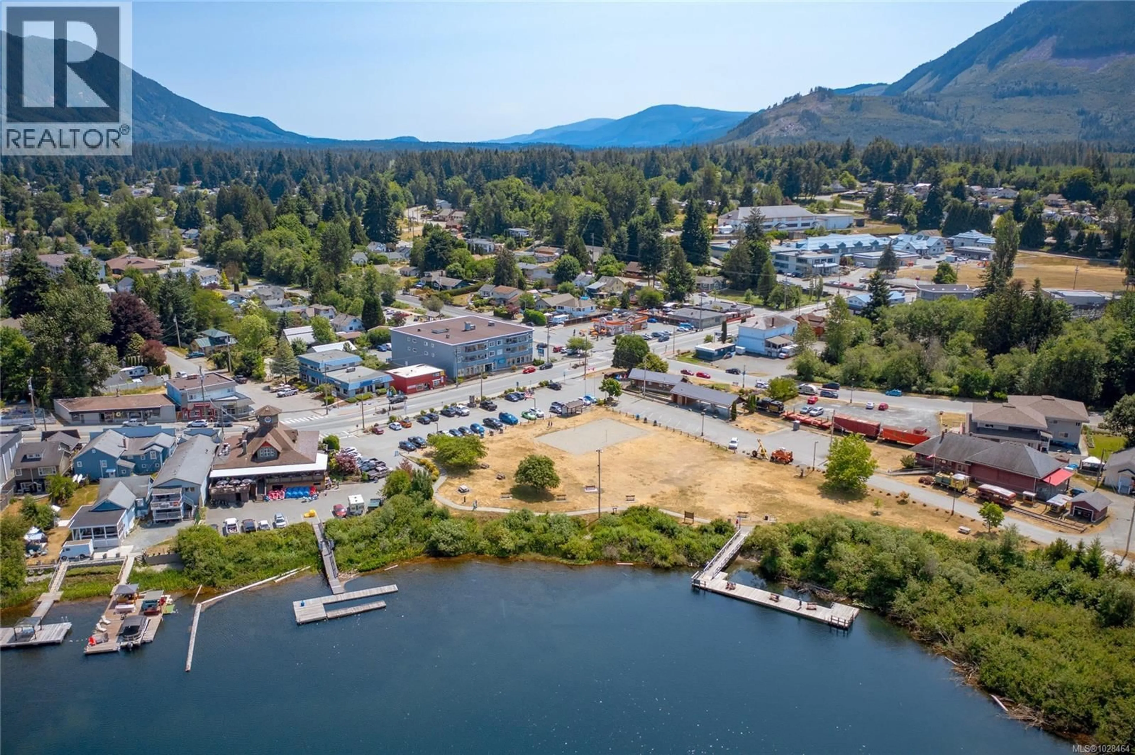 A pic from outside/outdoor area/front of a property/back of a property/a pic from drone, water/lake/river/ocean view for 84 LAKEVIEW AVENUE, Lake Cowichan British Columbia V0R2G0