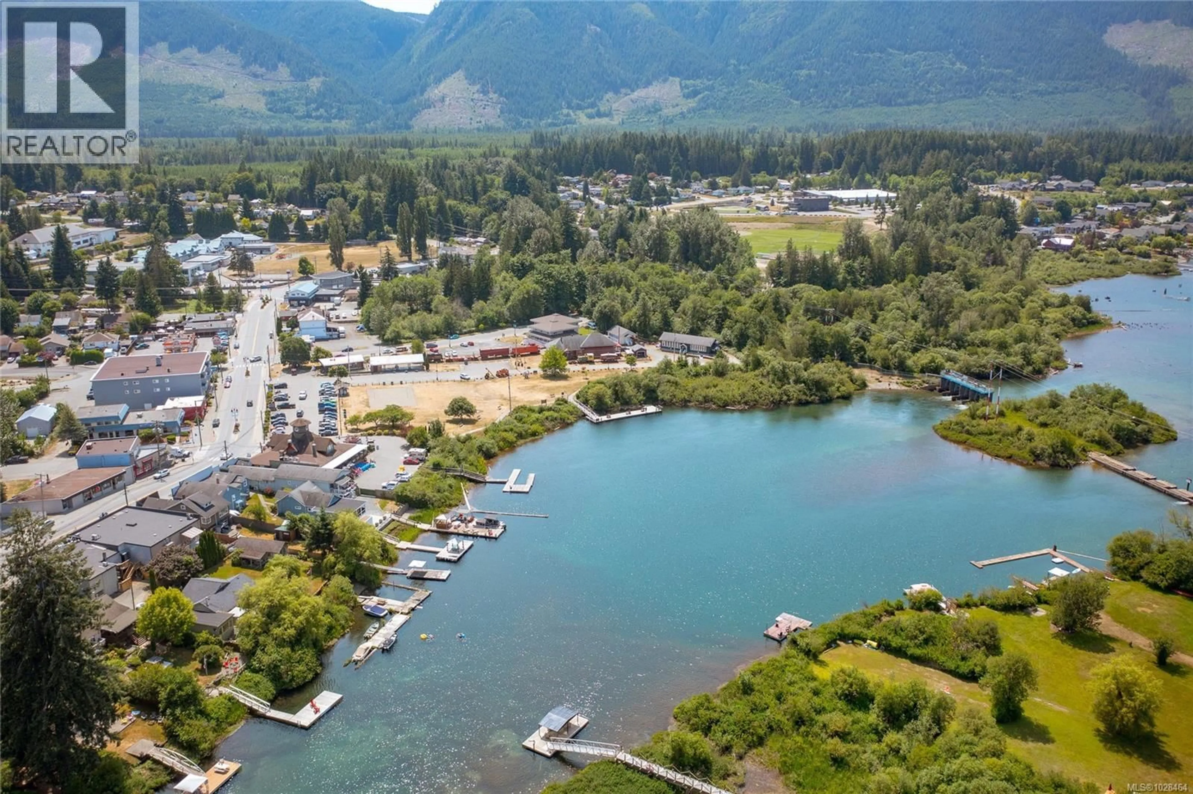 A pic from outside/outdoor area/front of a property/back of a property/a pic from drone, water/lake/river/ocean view for 84 LAKEVIEW AVENUE, Lake Cowichan British Columbia V0R2G0