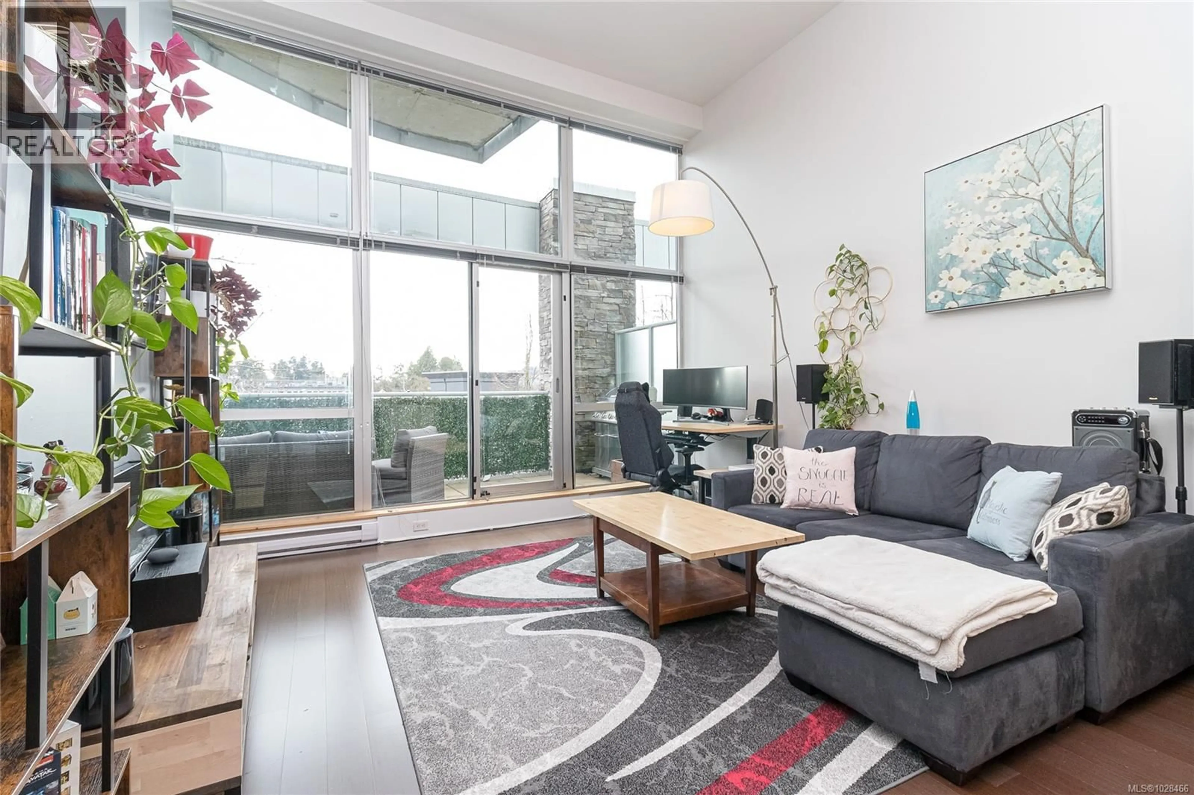 Living room with furniture, unknown for 332 - 2745 VETERANS MEMORIAL PARKWAY, Langford British Columbia V9B0H4