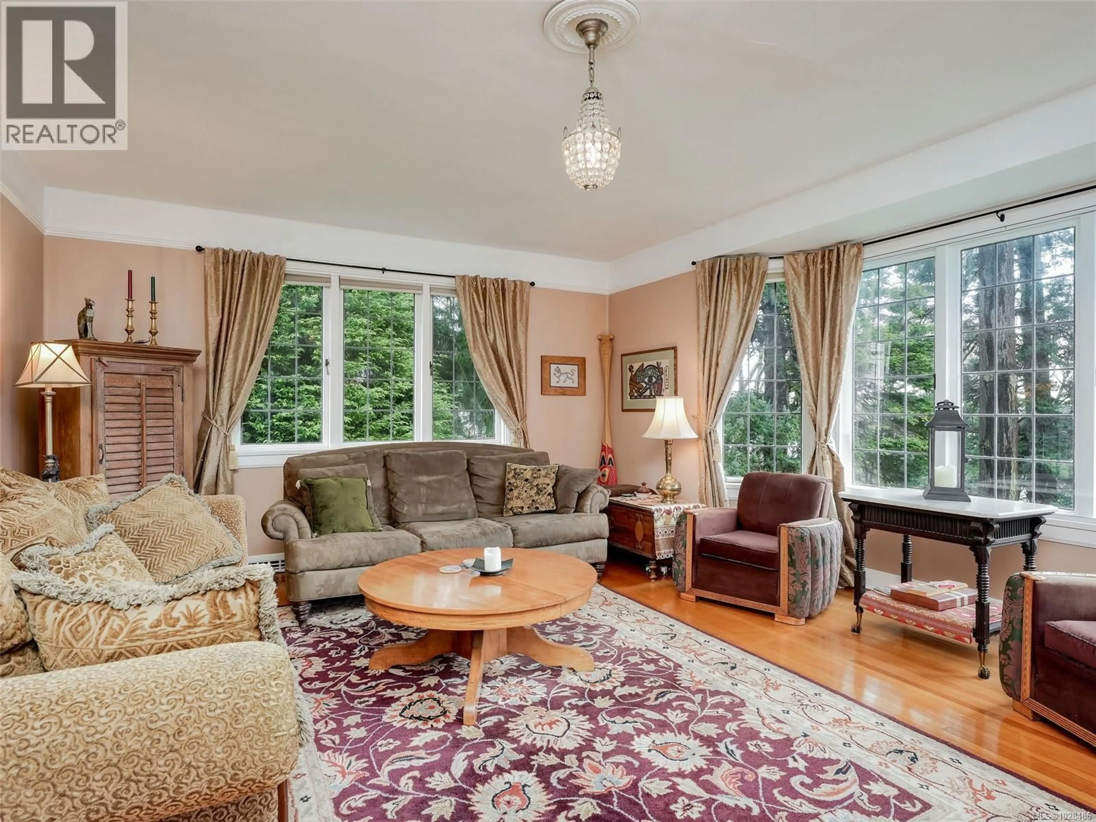 Living room with furniture, unknown for 720 SEA TERRACE, Victoria British Columbia V9A3R6