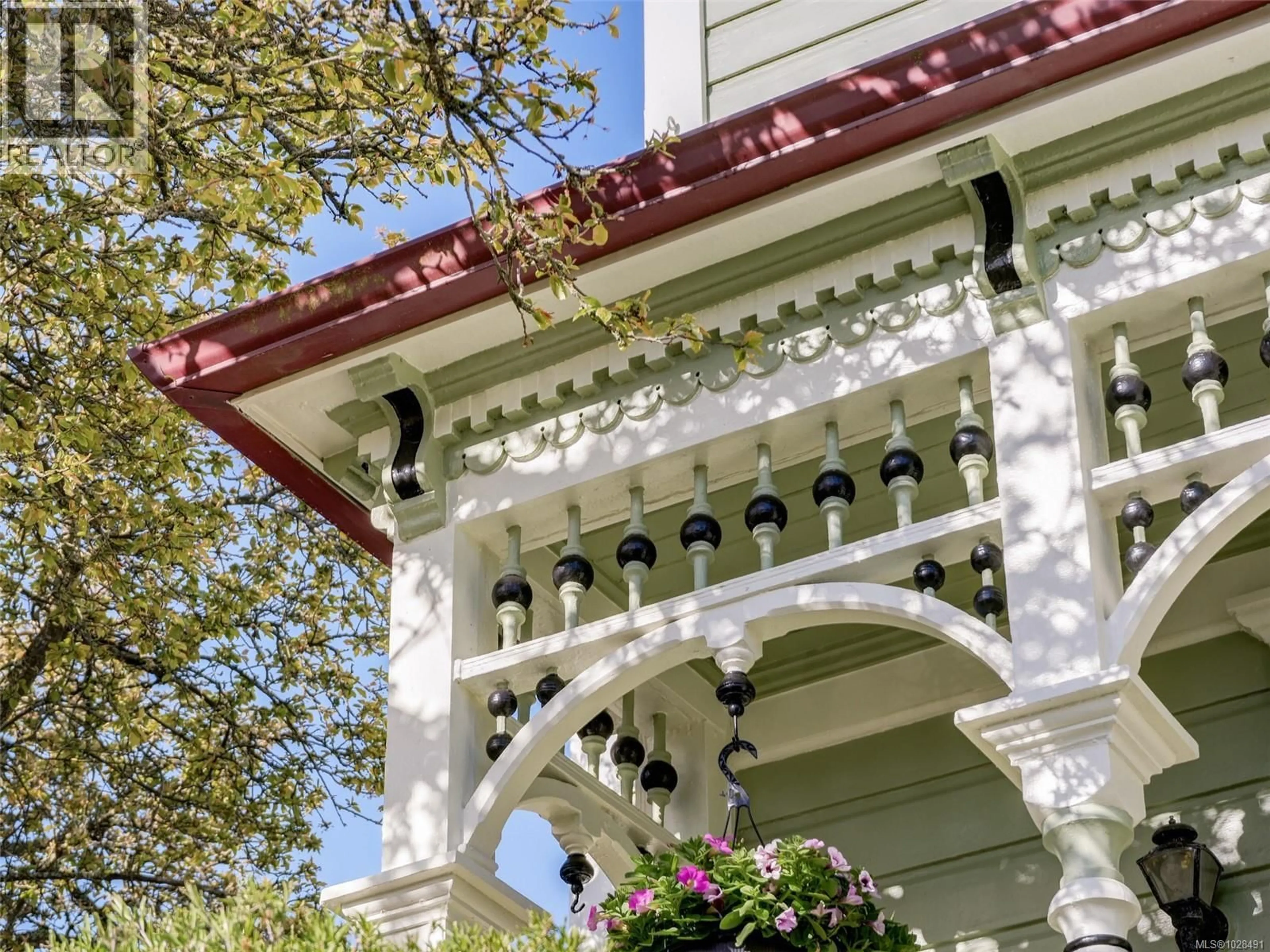 Home with vinyl exterior material, building for 2130 RIDGE ROAD, Victoria British Columbia V8T3E9