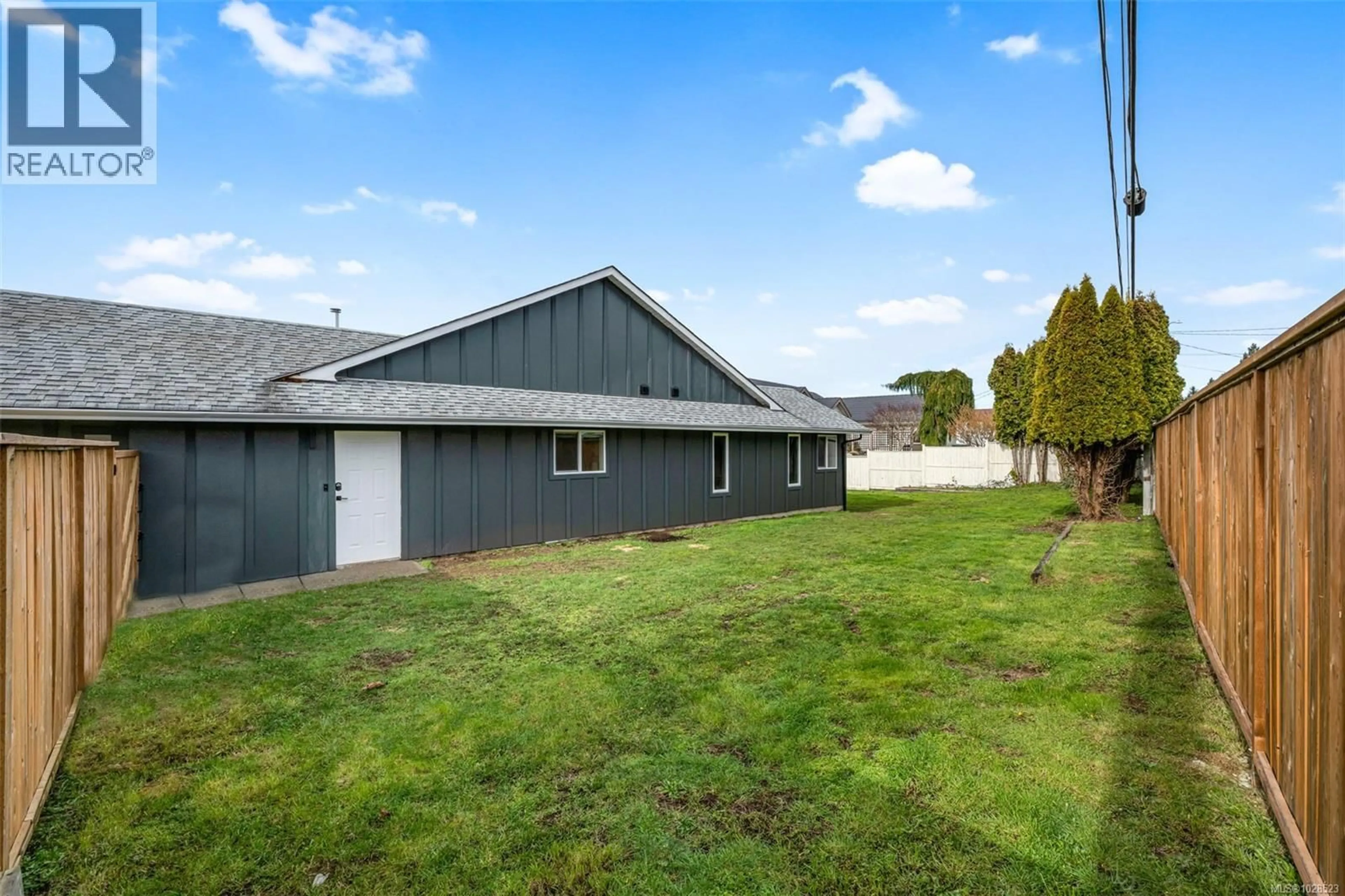 Patio, unknown for 1405 MALAHAT DRIVE, Courtenay British Columbia V9N8H3