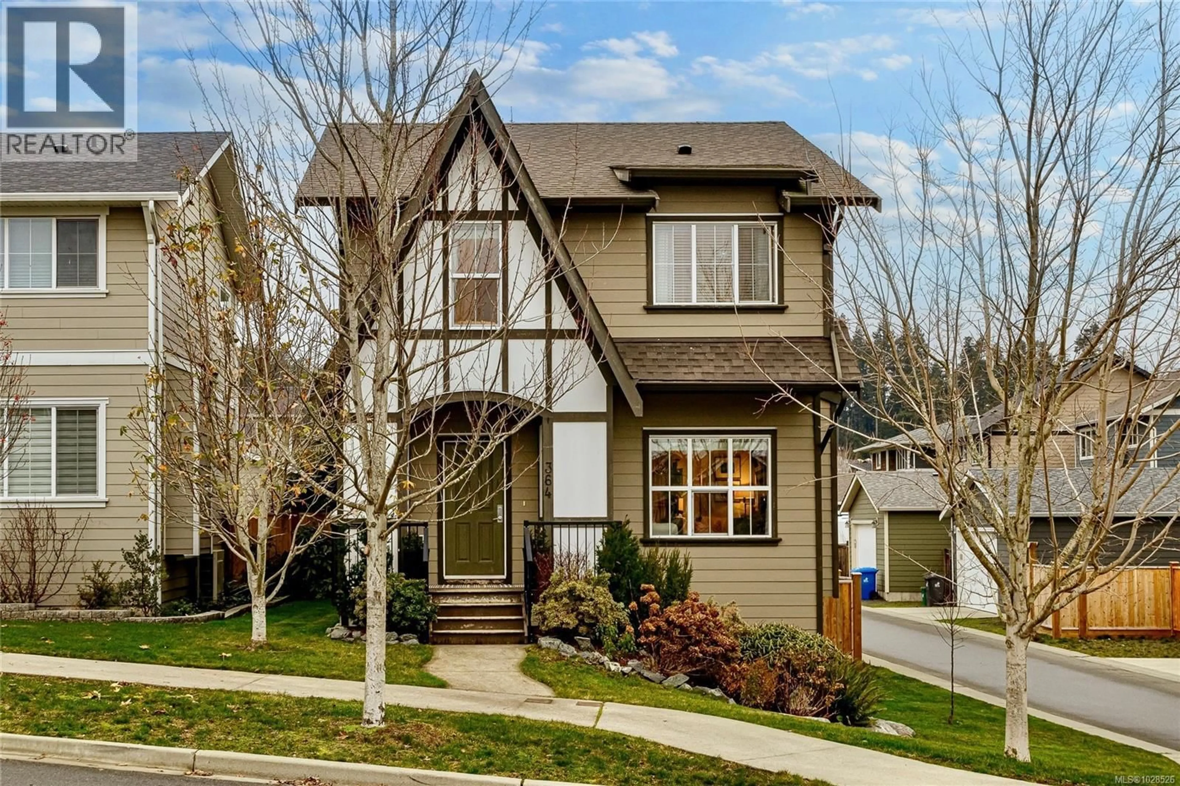 Home with vinyl exterior material, street for 364 KESTREL STREET, Colwood British Columbia V9C0L9