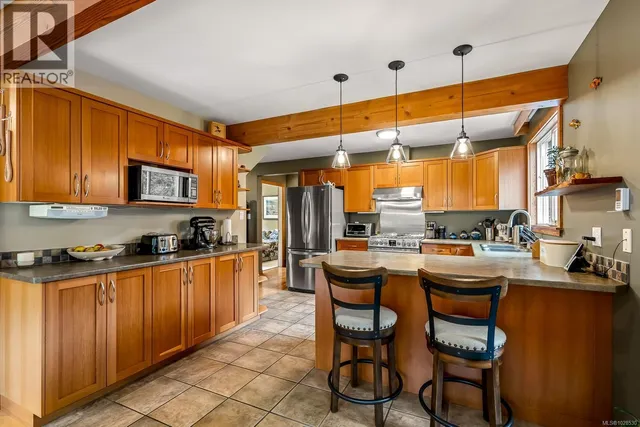 1590 CARRINGTON BAY ROAD, Cortes Island 3