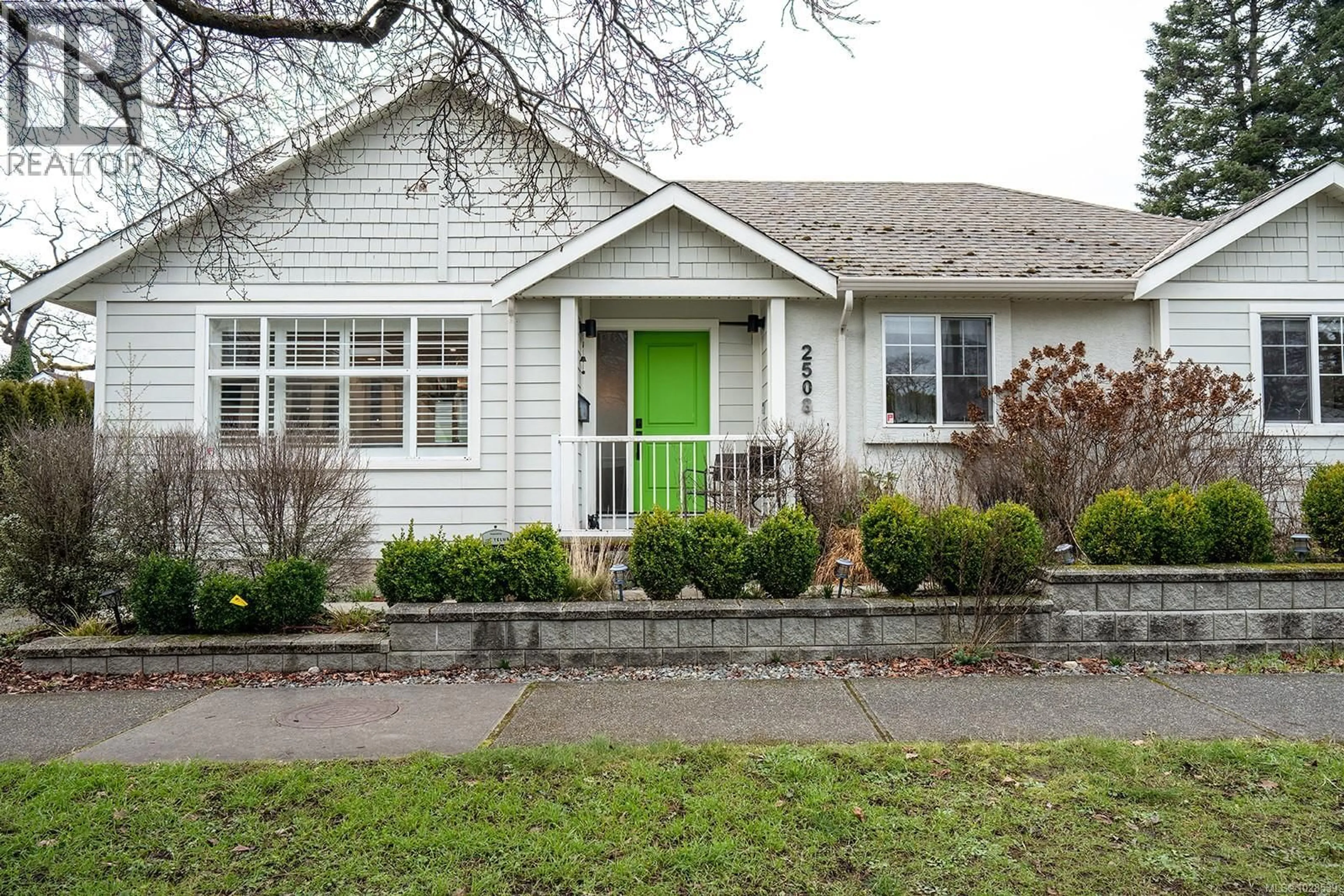 Home with vinyl exterior material, street for 2508 SHAKESPEARE STREET, Victoria British Columbia V8R4G5