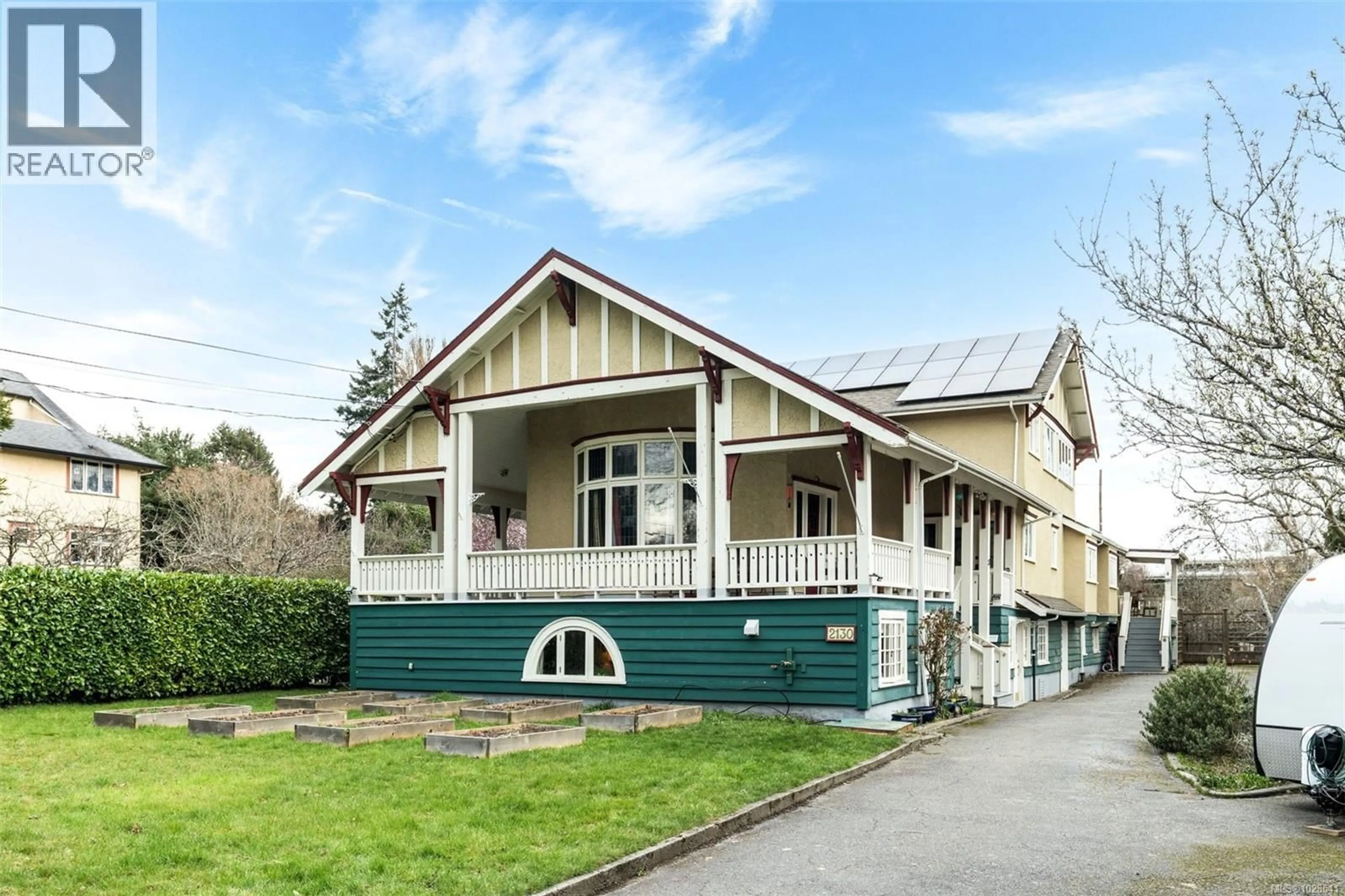 A pic from outside/outdoor area/front of a property/back of a property/a pic from drone, street for 2130 CENTRAL AVENUE, Oak Bay British Columbia V8S2R3