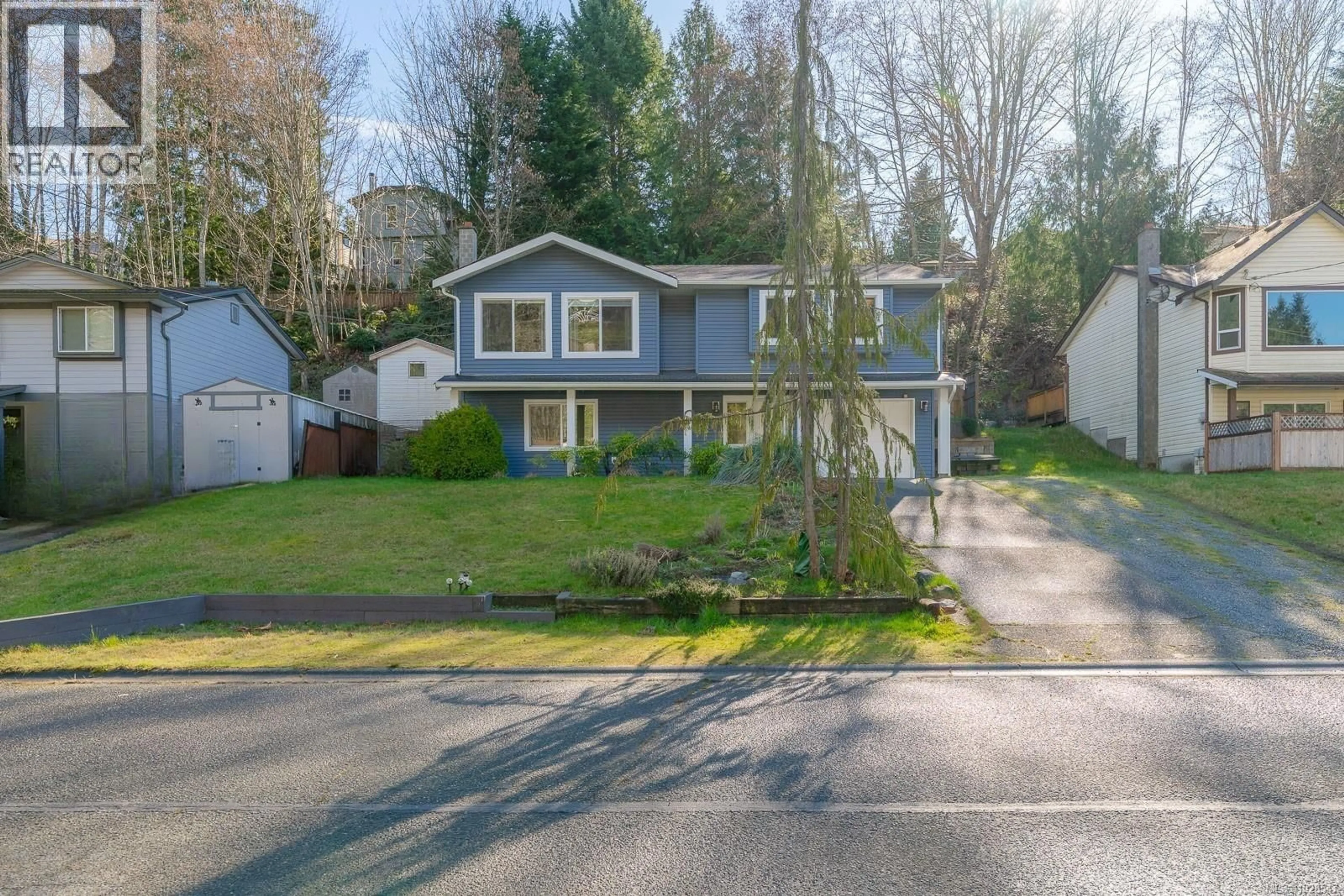 A pic from outside/outdoor area/front of a property/back of a property/a pic from drone, street for 5687 BROOKWOOD DRIVE, Nanaimo British Columbia V9T5P3