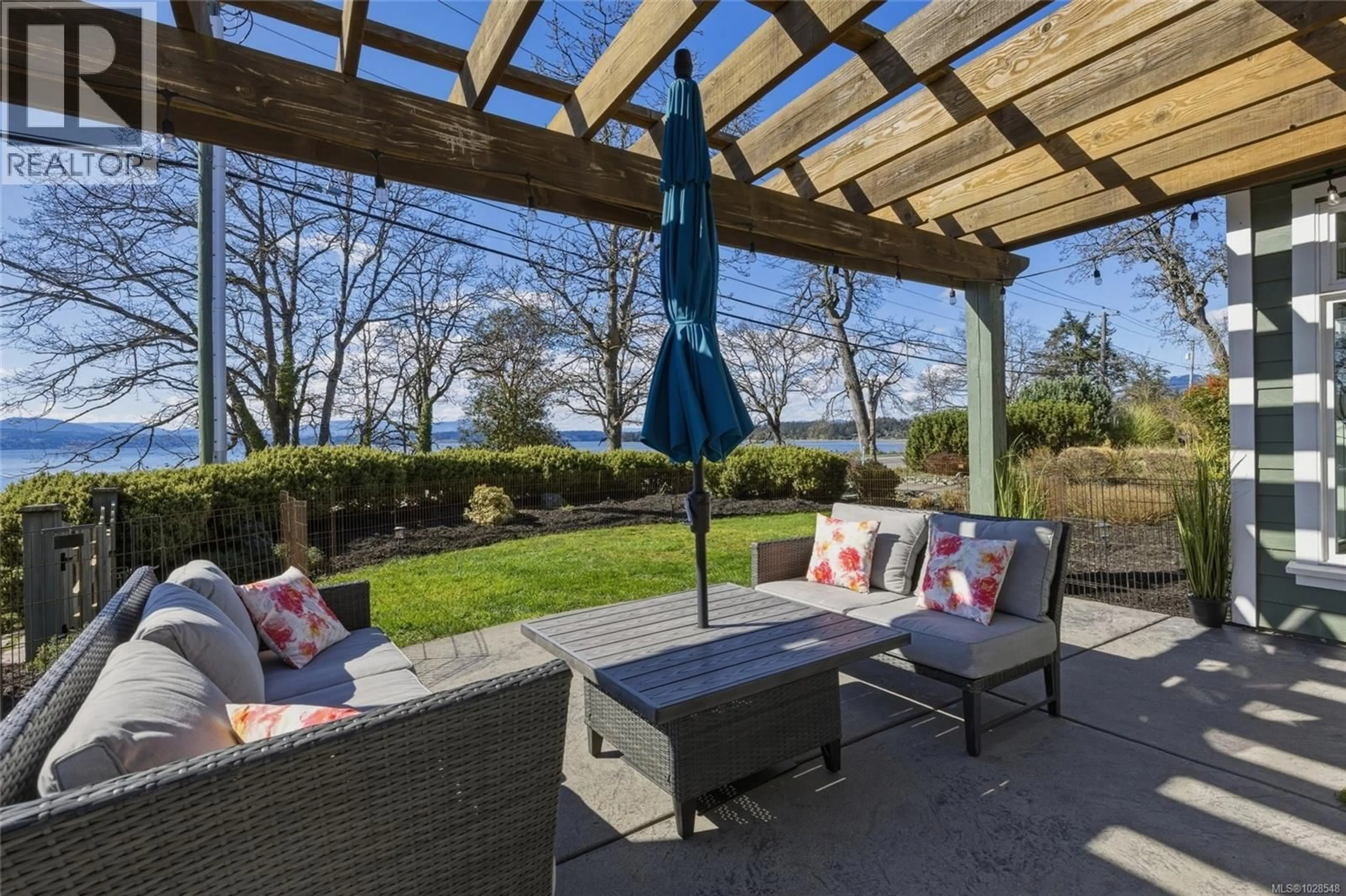 Patio, water/lake/river/ocean view for 10117 WEST SAANICH ROAD, North Saanich British Columbia V8L5T6