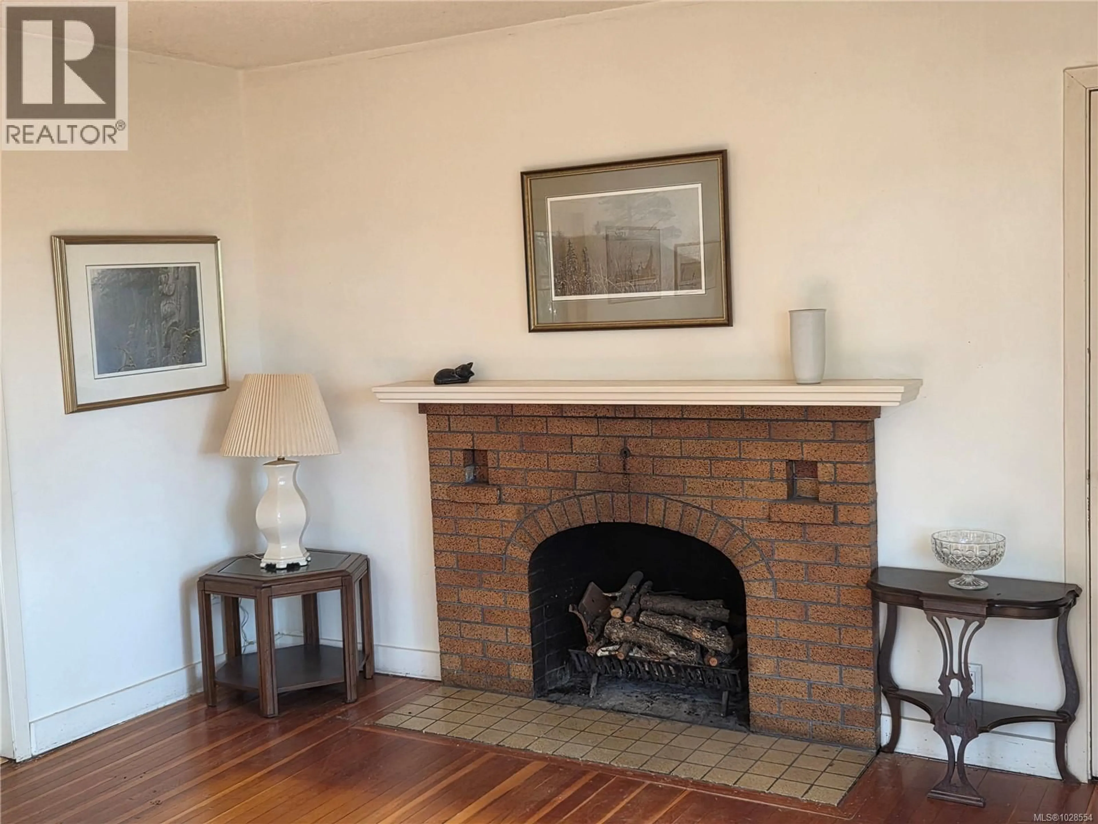 A pic of a room for 1254 BURNSIDE ROAD WEST, View Royal British Columbia V8Z1N9