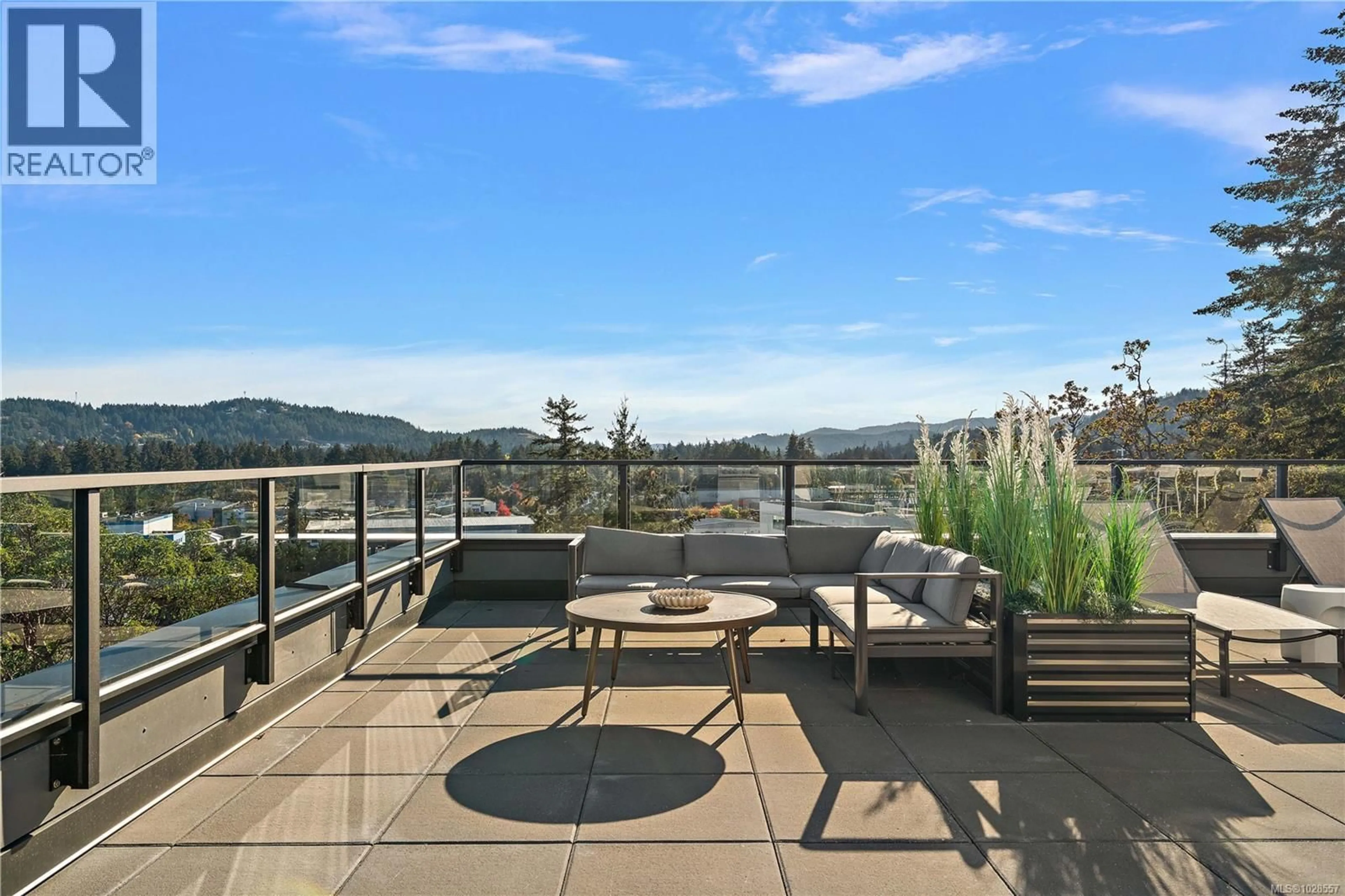 Patio, mountain view for 503 - 2881 LEIGH ROAD, Langford British Columbia V9B4G5