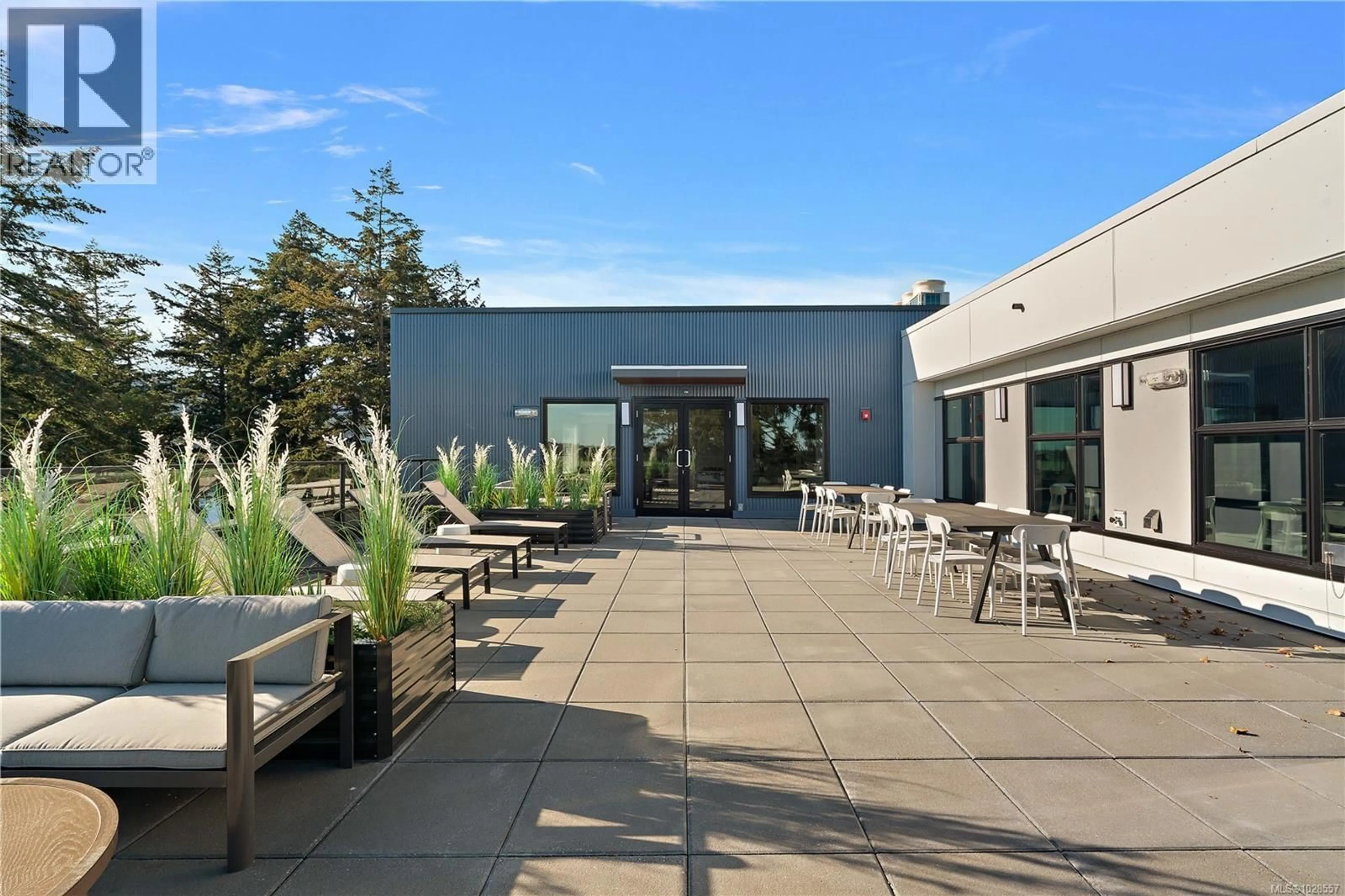 Patio, building for 503 - 2881 LEIGH ROAD, Langford British Columbia V9B4G5