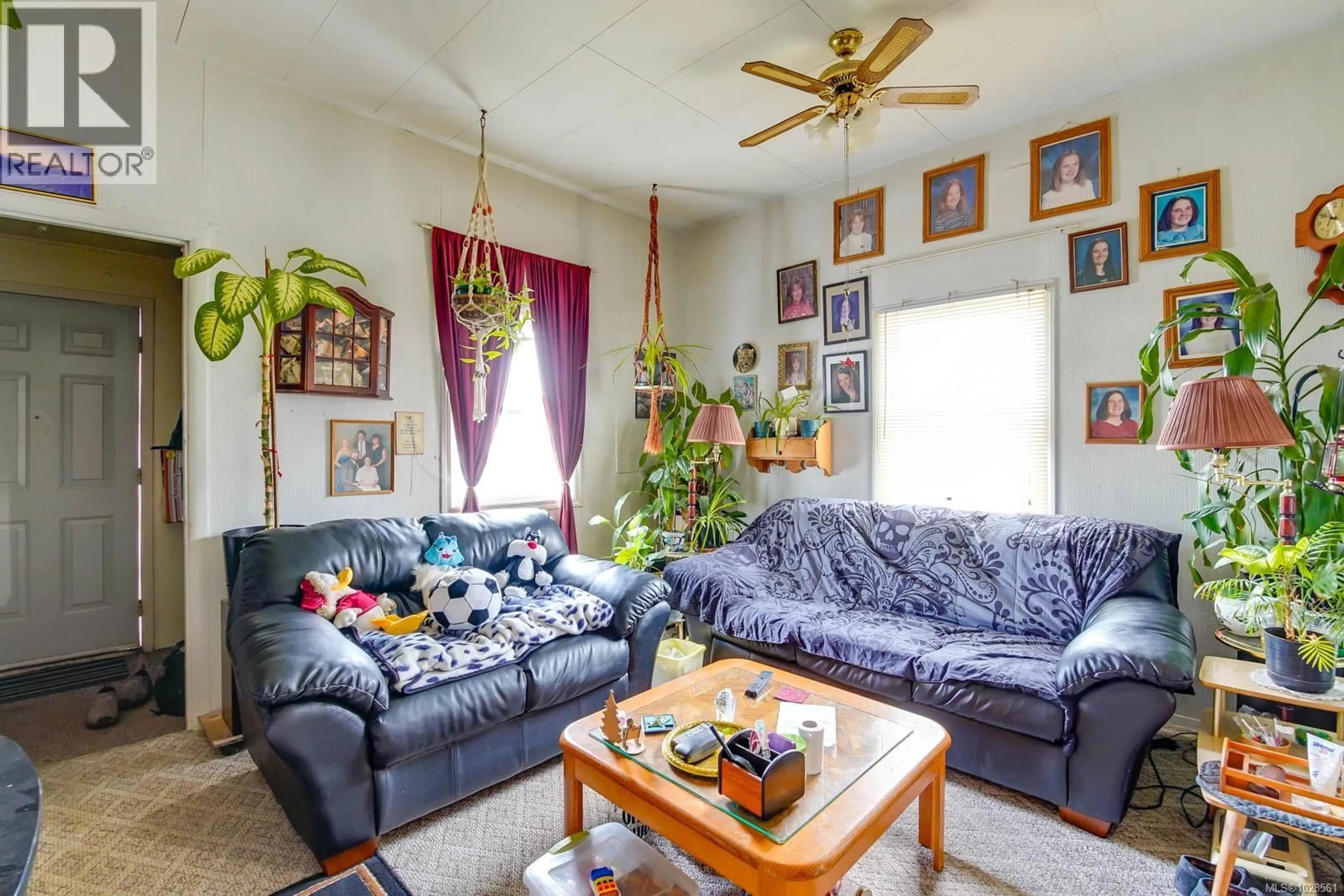 Living room with furniture, unknown for 3963 9TH AVENUE, Port Alberni British Columbia V9Y4V1