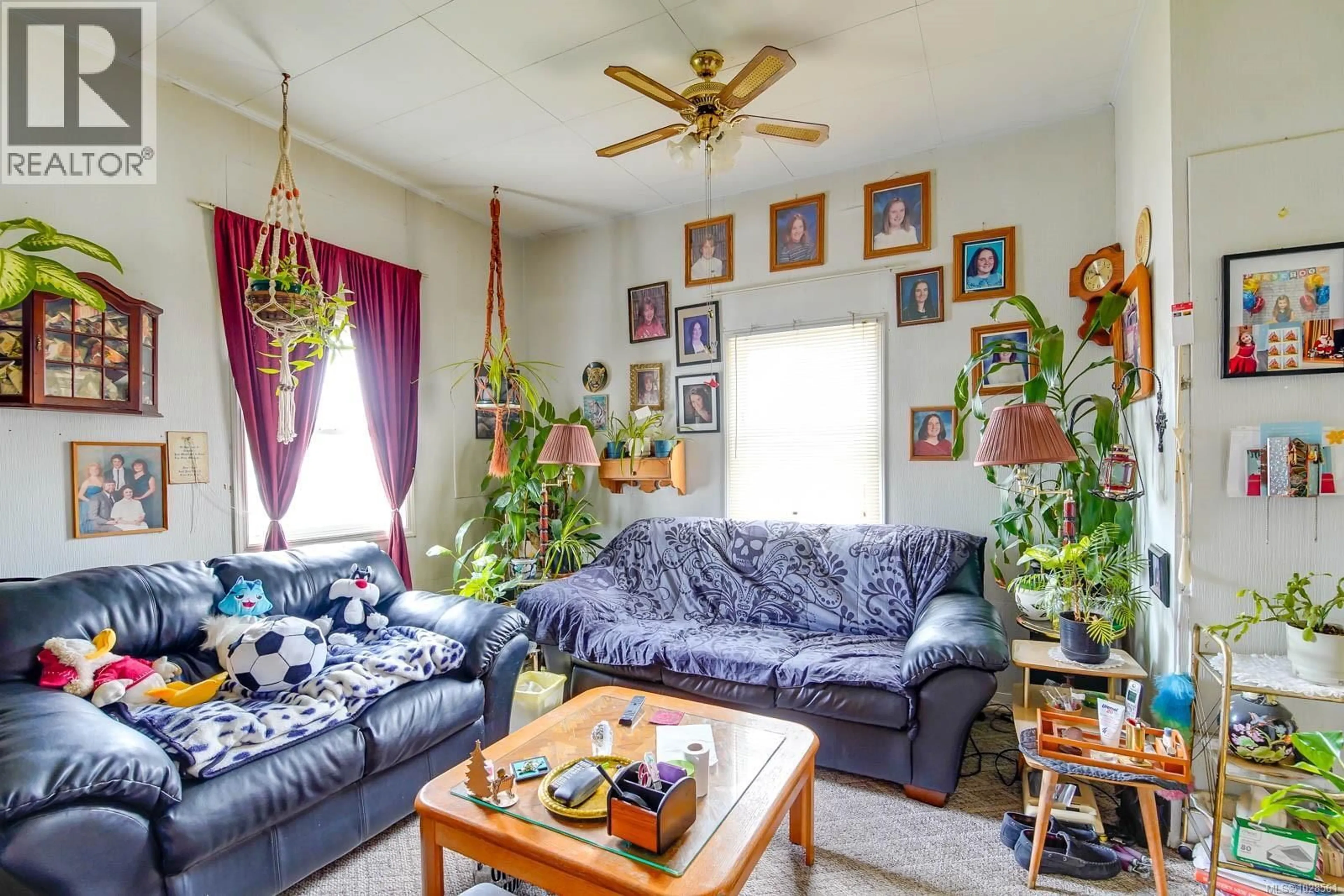 Living room with furniture, unknown for 3963 9TH AVENUE, Port Alberni British Columbia V9Y4V1