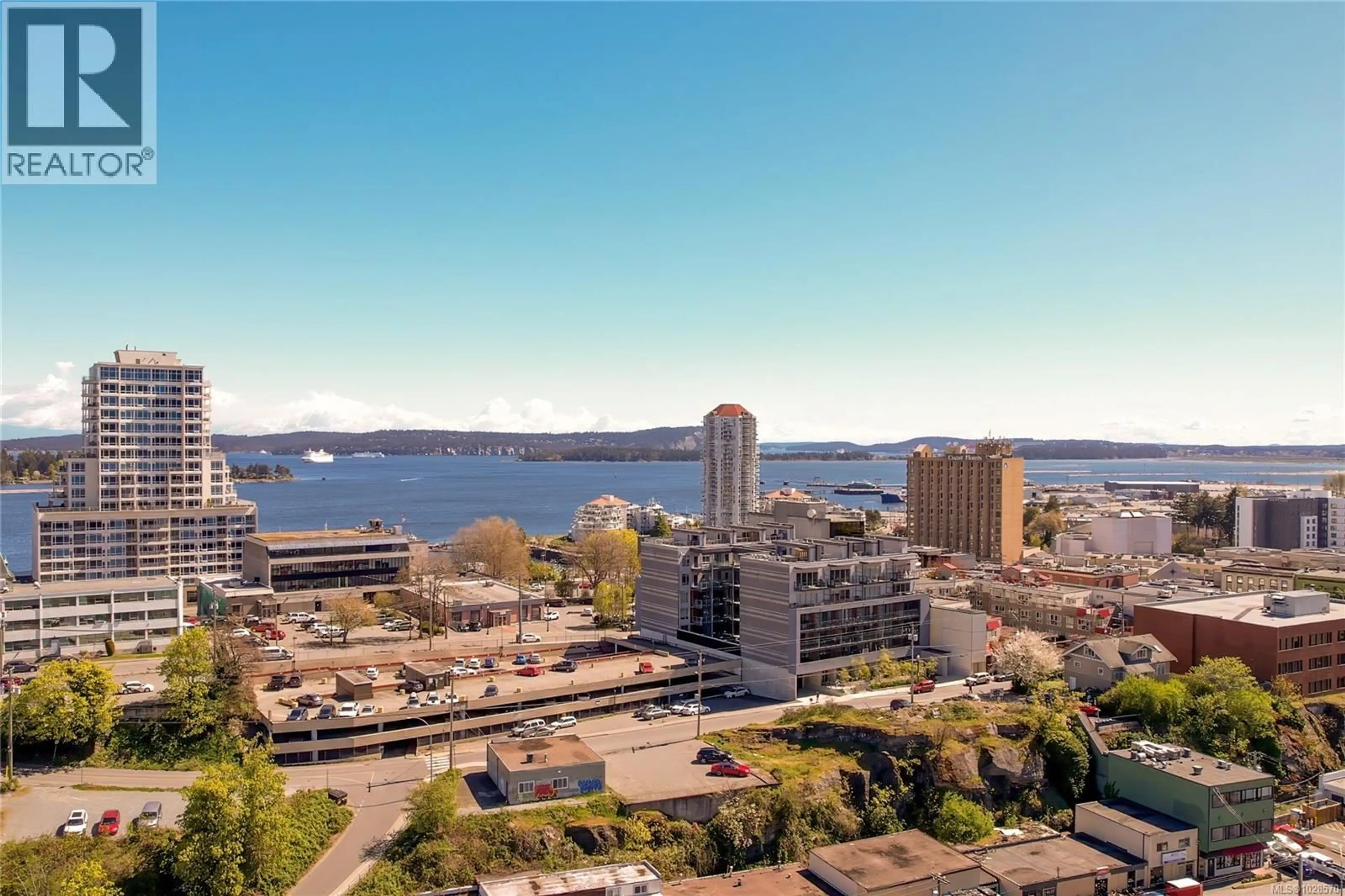 A pic from outside/outdoor area/front of a property/back of a property/a pic from drone, water/lake/river/ocean view for 310 - 91 CHAPEL STREET, Nanaimo British Columbia V9R0J3