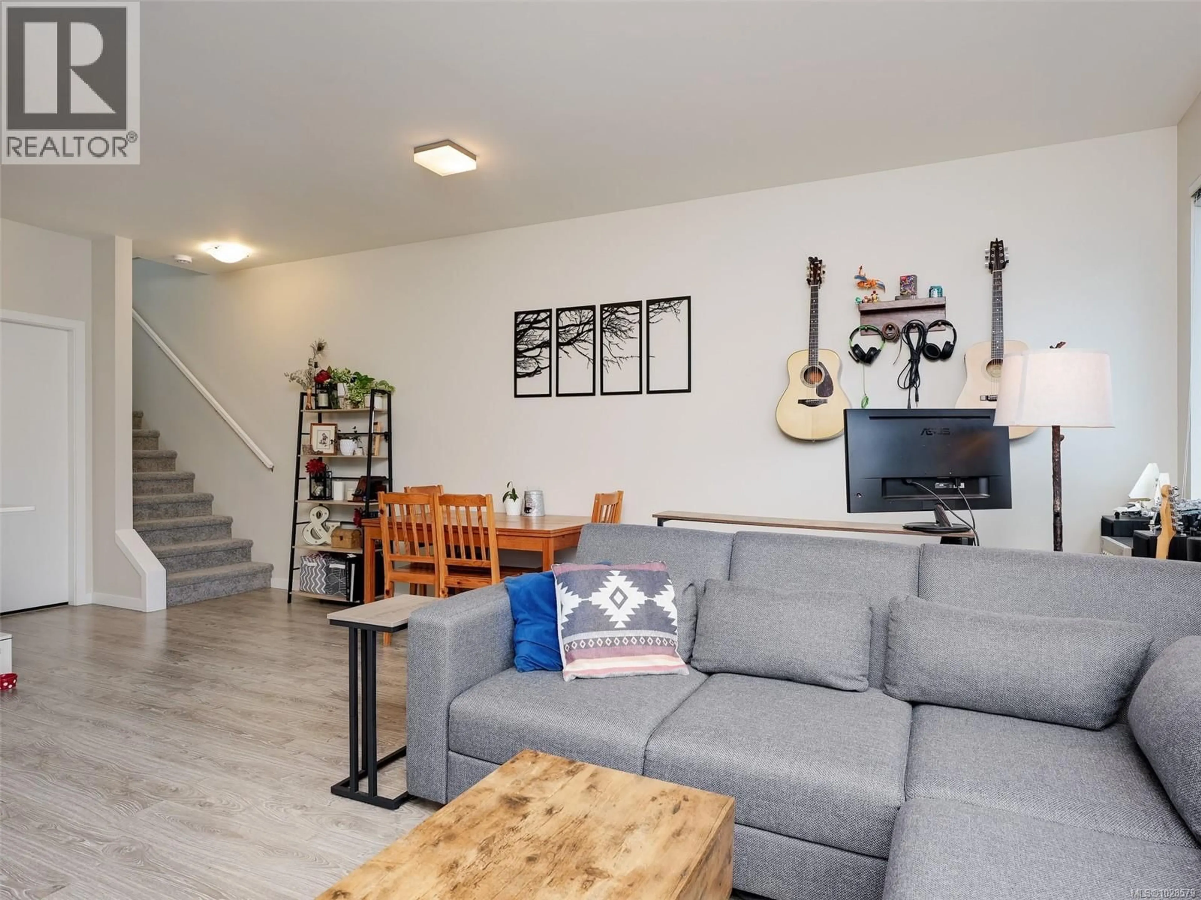 Living room with furniture, unknown for 3351 CROSSBILL TERRACE, Langford British Columbia V9C0J9