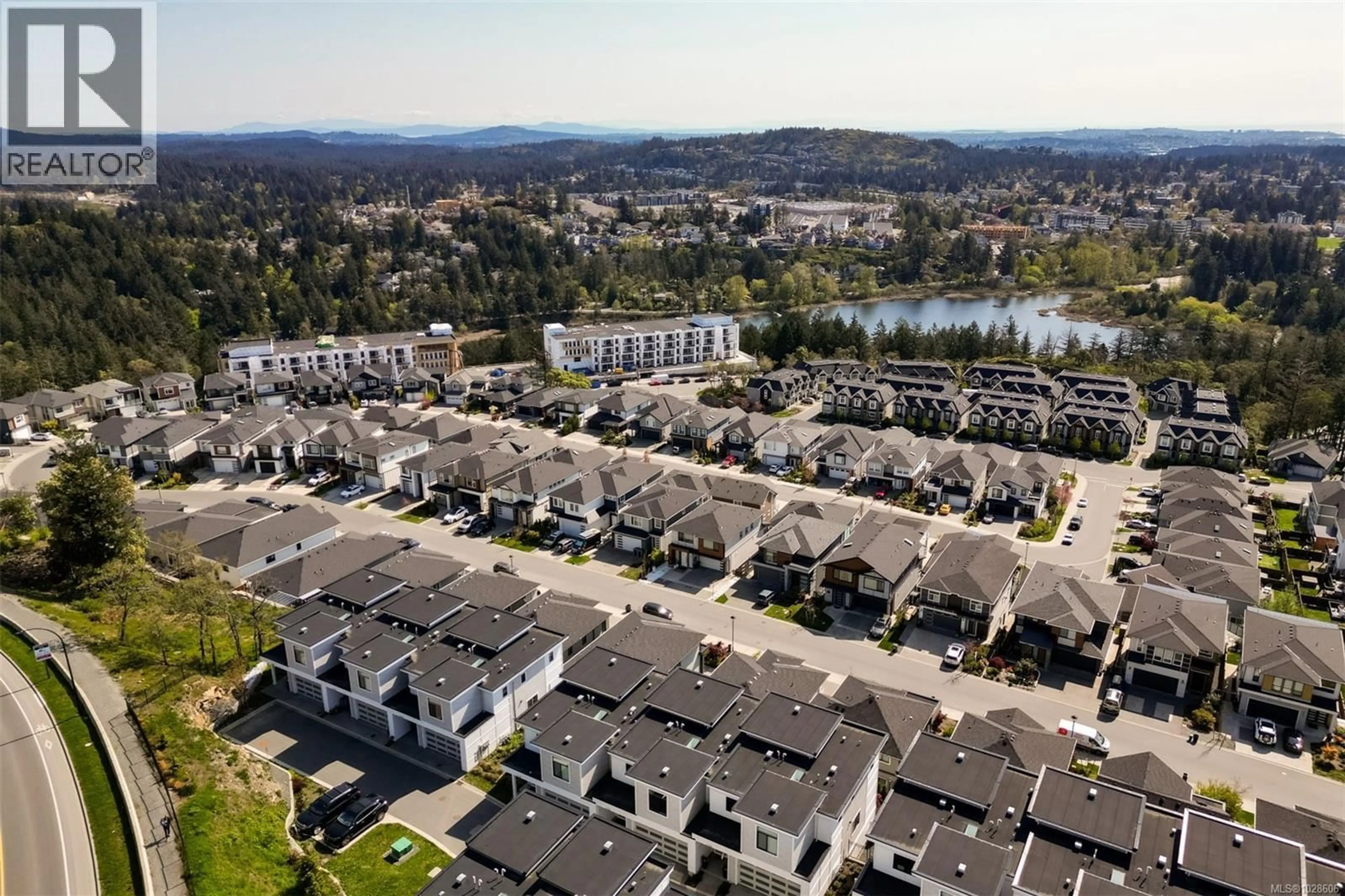 A pic from outside/outdoor area/front of a property/back of a property/a pic from drone, water/lake/river/ocean view for 1122 OLIVINE MEWS, Langford British Columbia V9B5P9