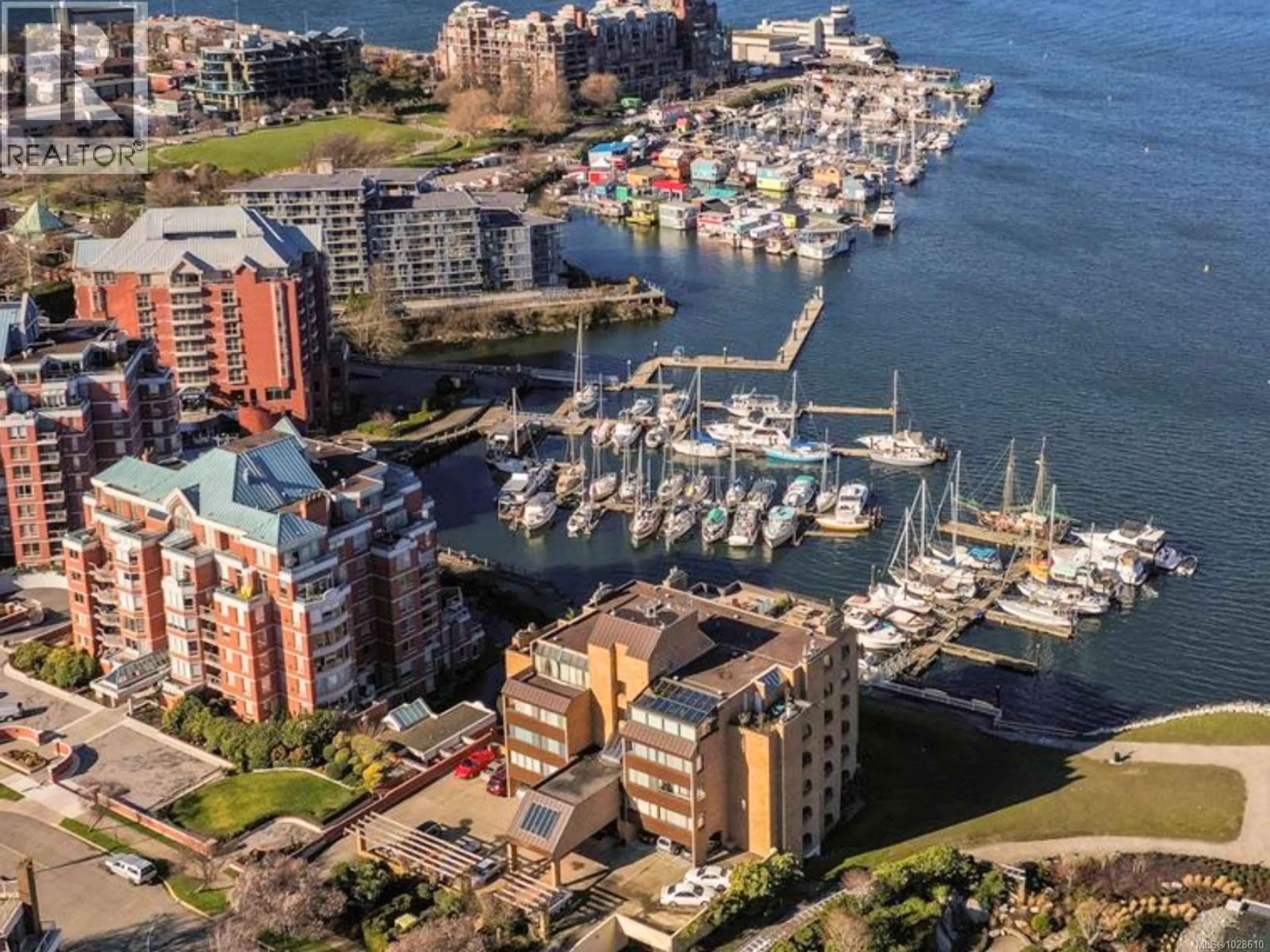 A pic from outside/outdoor area/front of a property/back of a property/a pic from drone, water/lake/river/ocean view for 201 - 640 MONTREAL STREET, Victoria British Columbia V8V1Z8