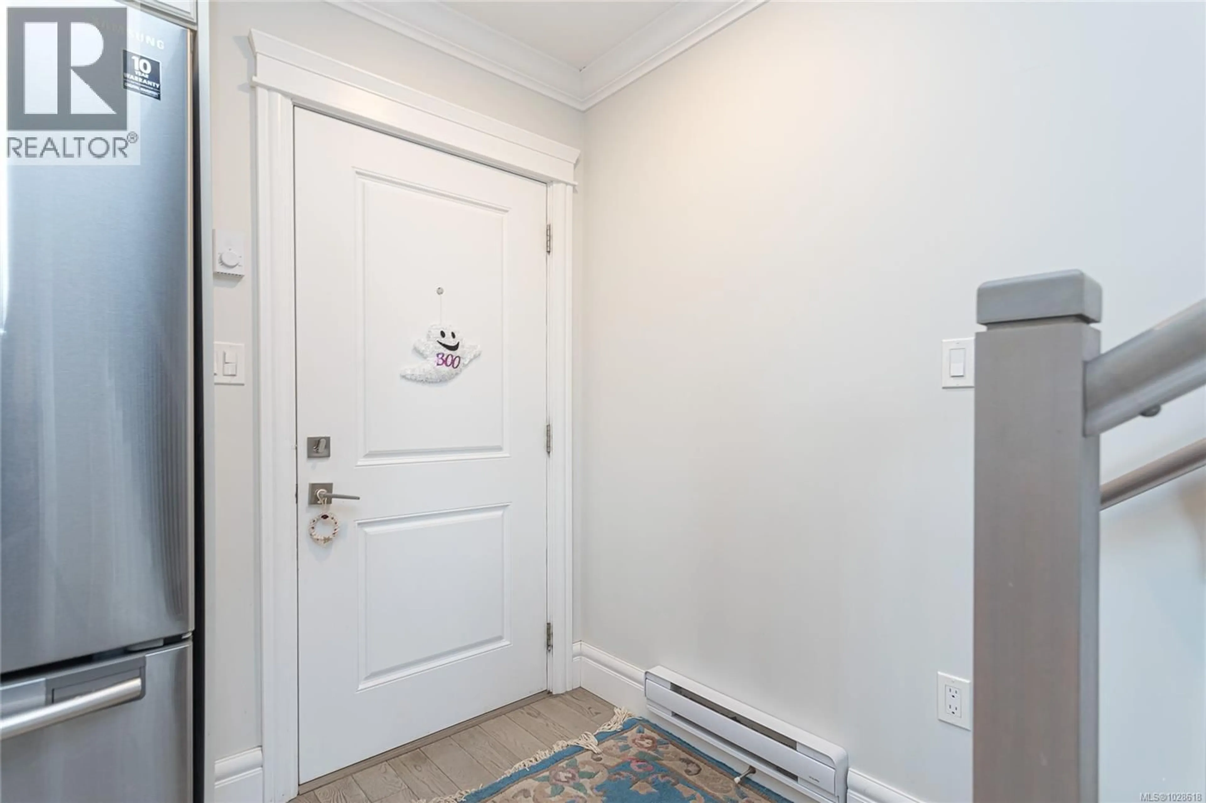 Indoor entryway for 101 - 3248 SHERMAN ROAD, Duncan British Columbia V9L4B4