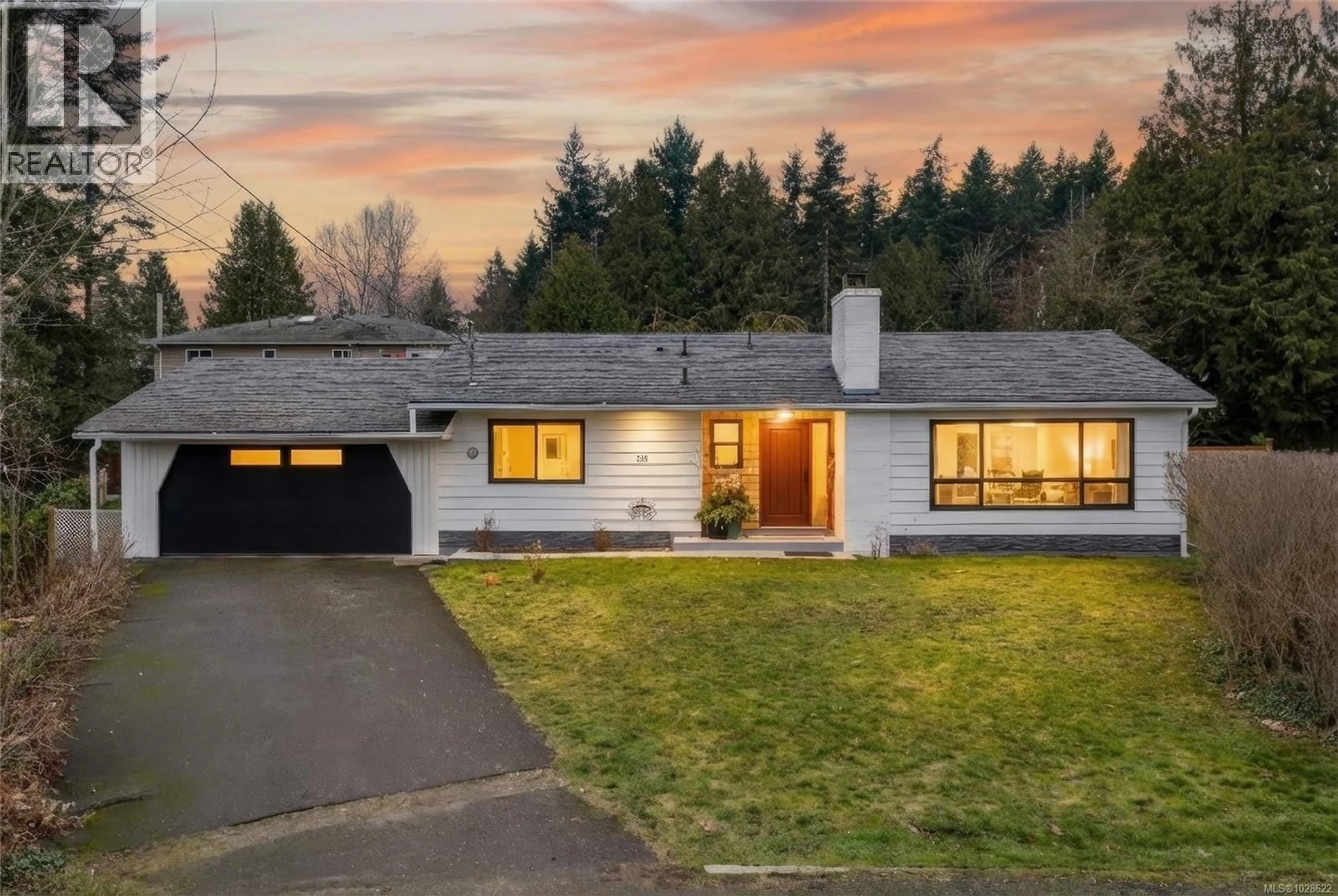 Home with vinyl exterior material, street for 228 POTLATCH STREET, Parksville British Columbia V9P1K3