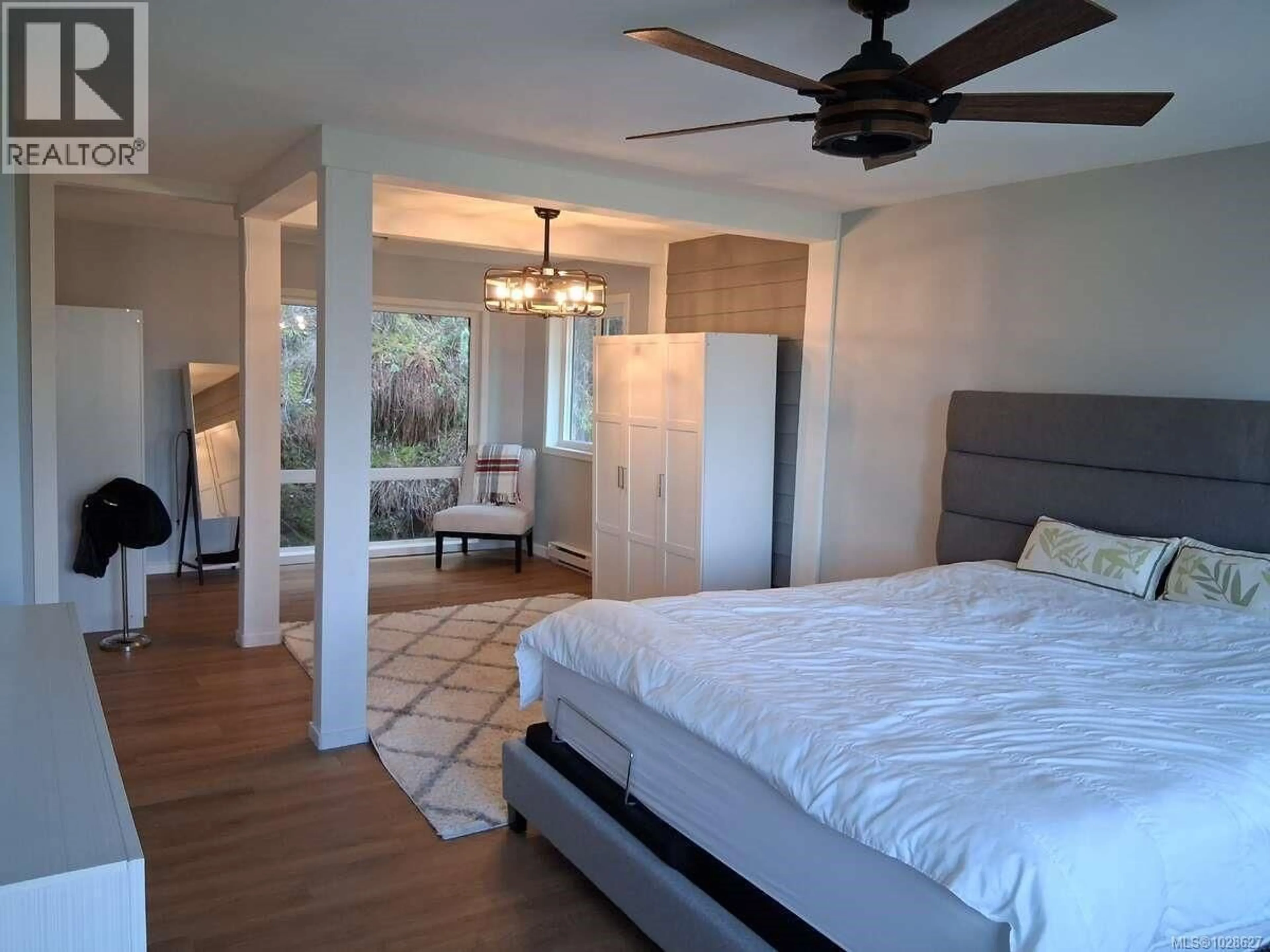 Bedroom with bed, unknown for 4955 LAGUNA WAY, Nanaimo British Columbia V9T5L7