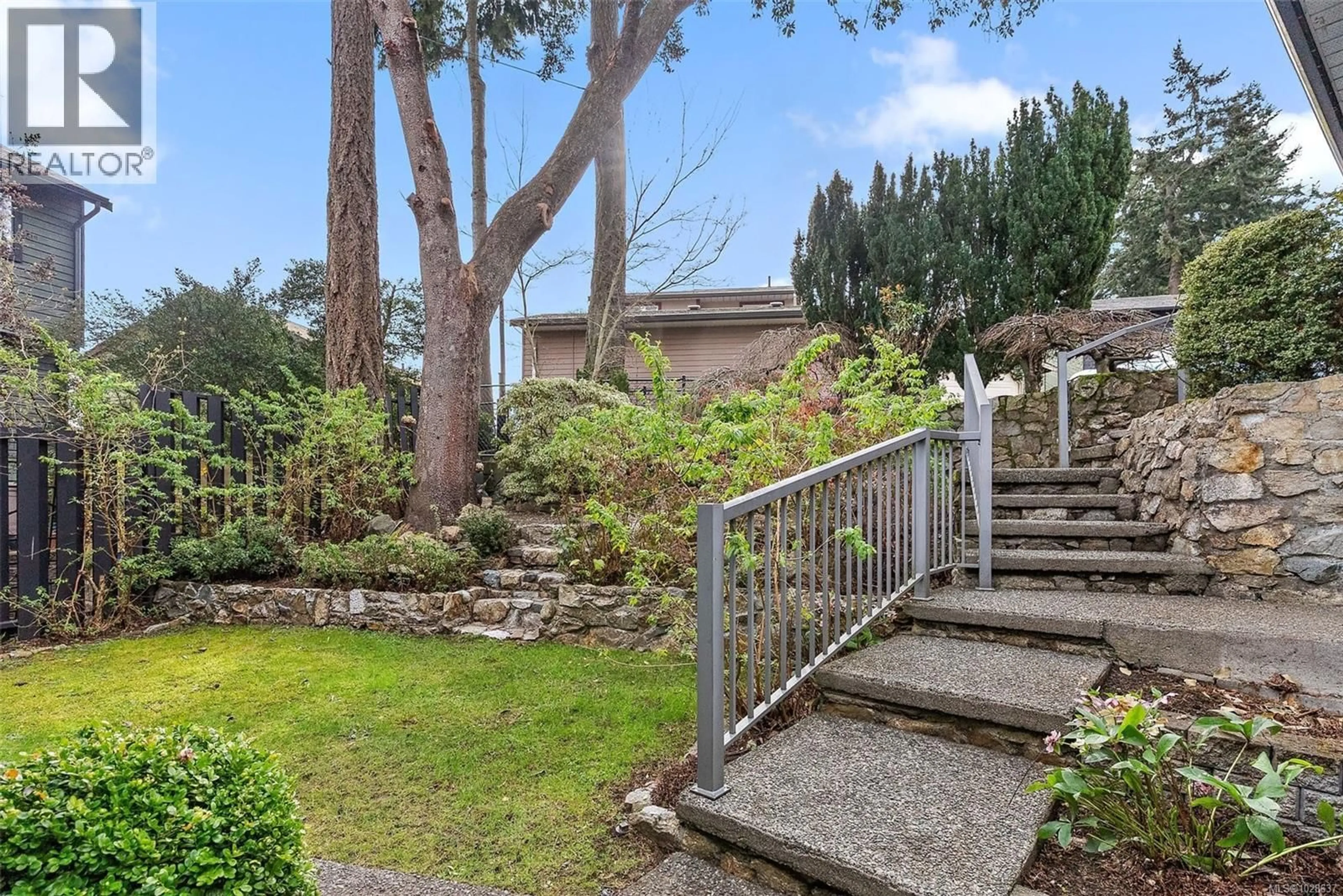 Unknown for 46 FALSTAFF PLACE, View Royal British Columbia V9A7A5