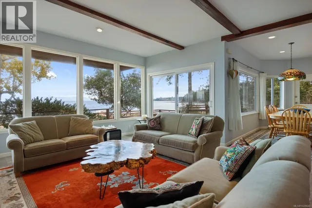 3495 HARWOOD ROAD, Hornby Island 3