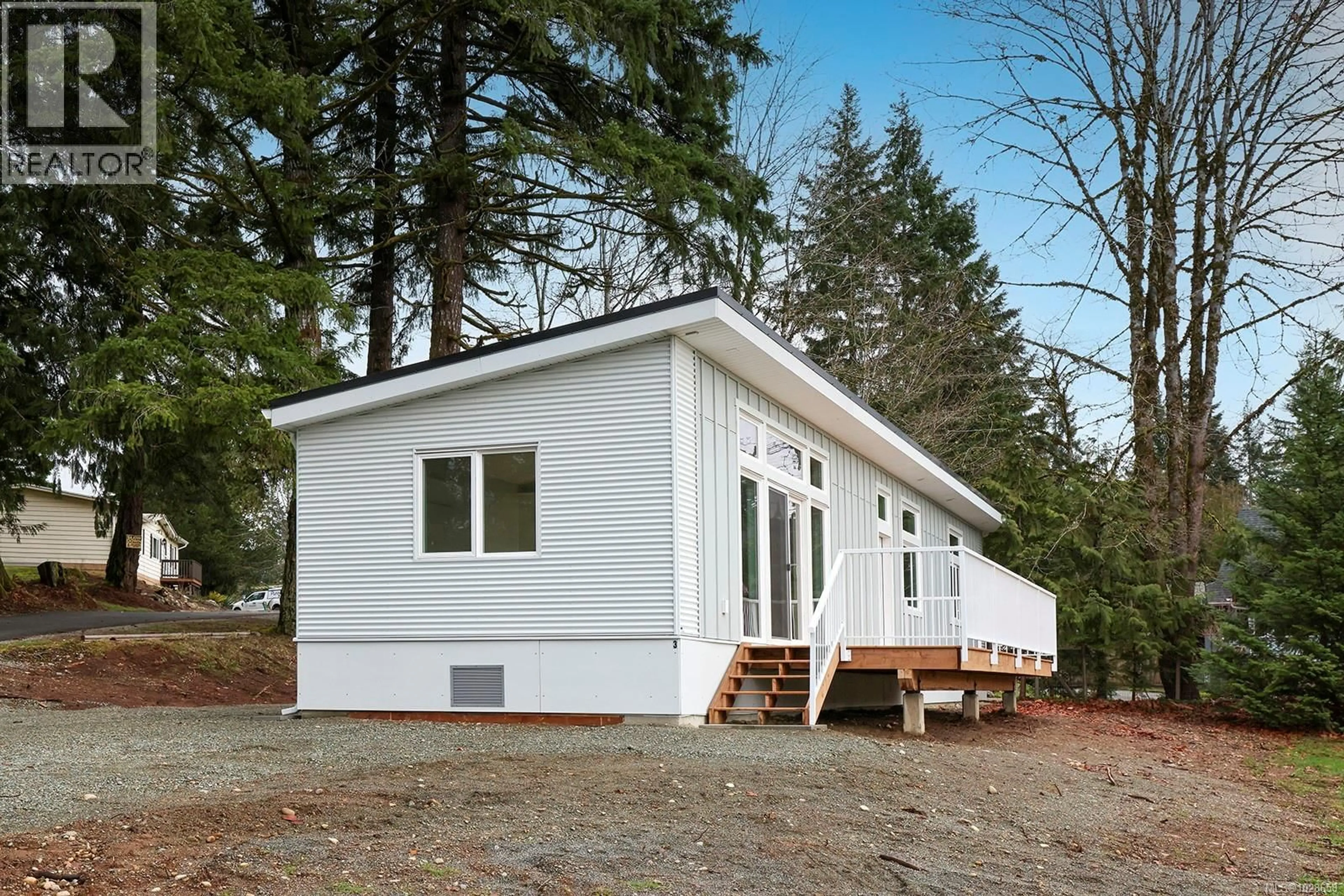 Home with vinyl exterior material, building for 3 - 6225 LUGRIN ROAD, Port Alberni British Columbia V9Y8G5