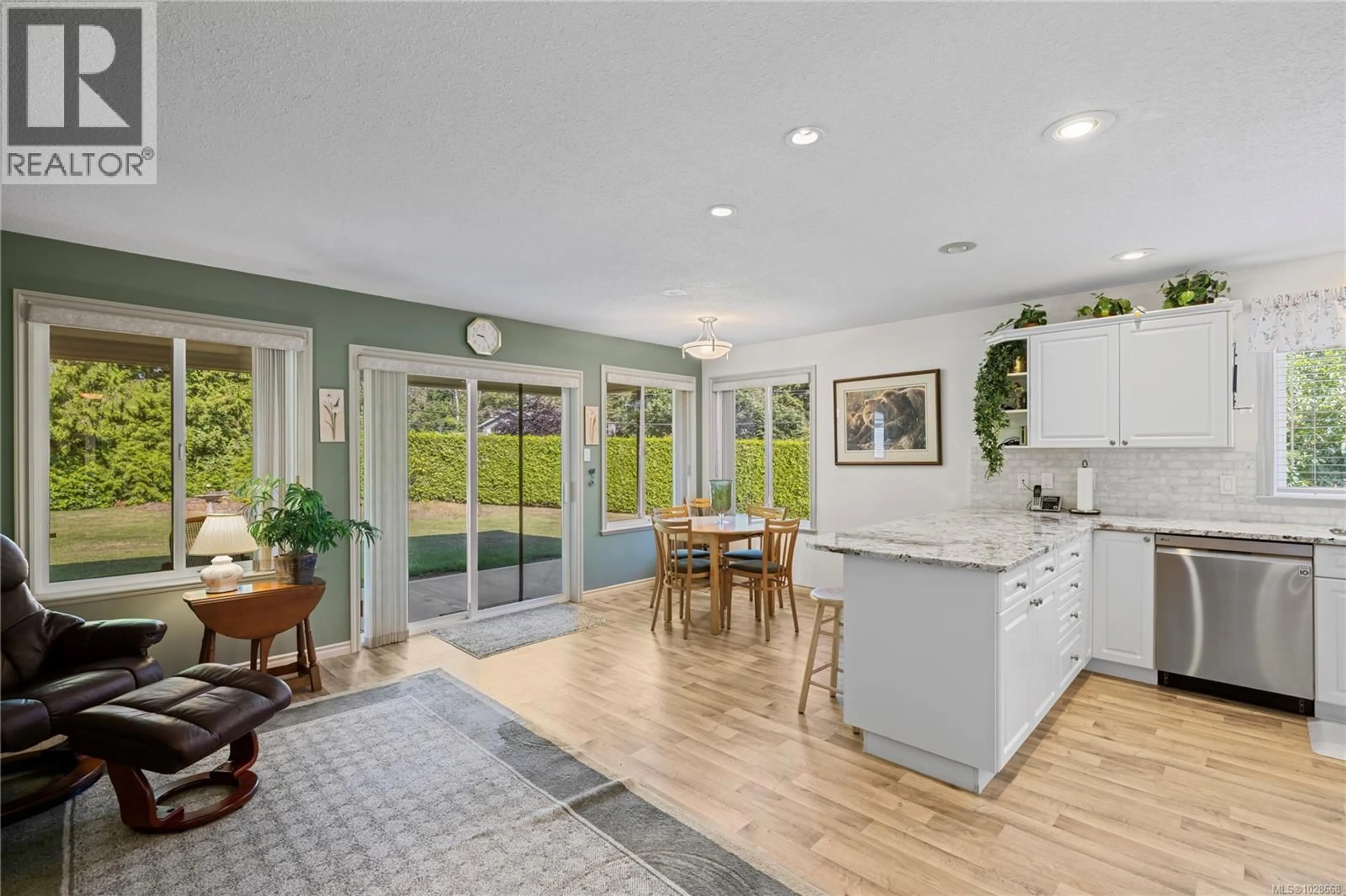 Open concept kitchen, ceramic/tile floor for 726 DREW ROAD, Parksville British Columbia V9P1X3