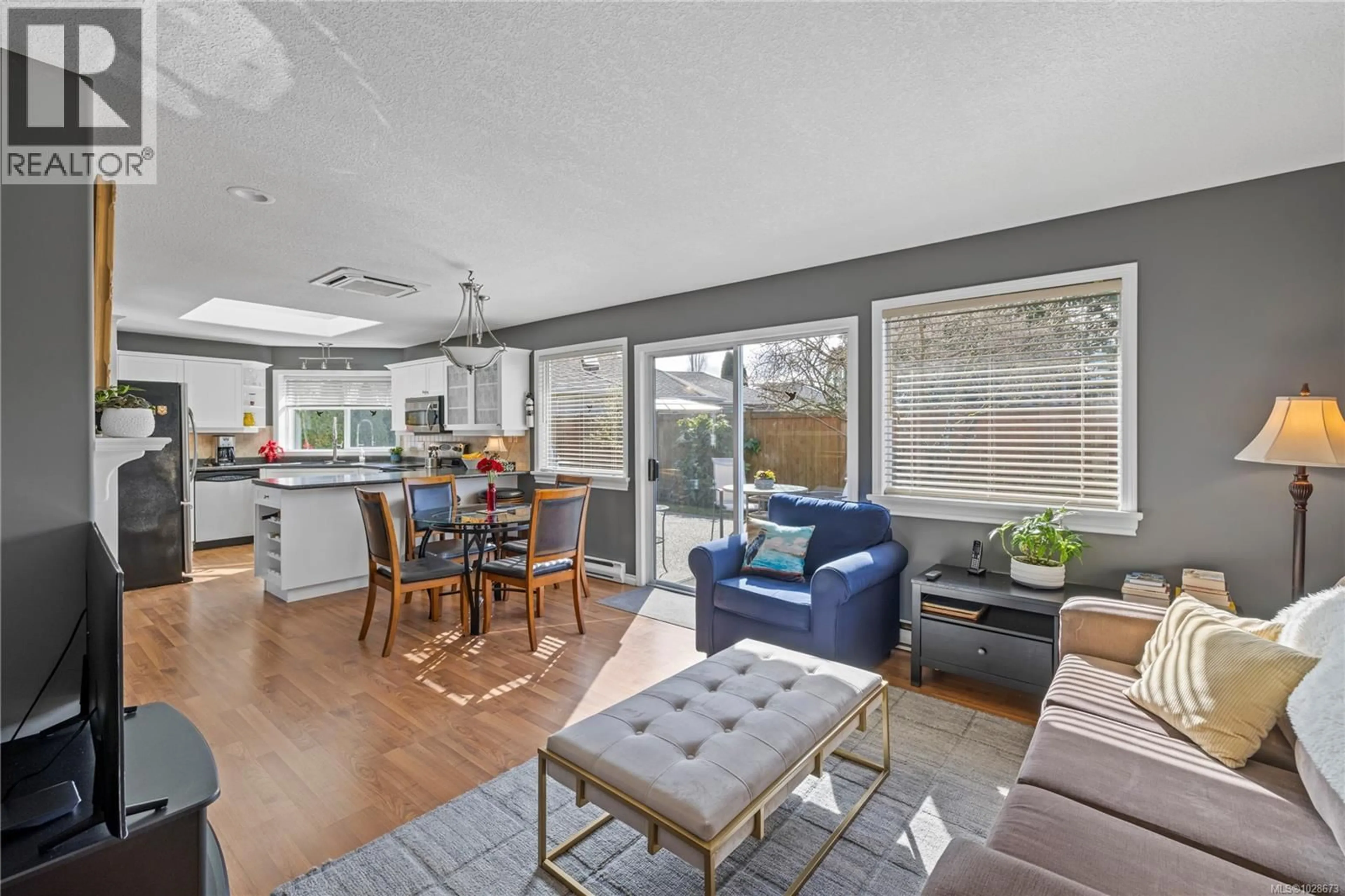 Open concept kitchen, unknown for 801 TEMPLE STREET, Parksville British Columbia V9P1B1