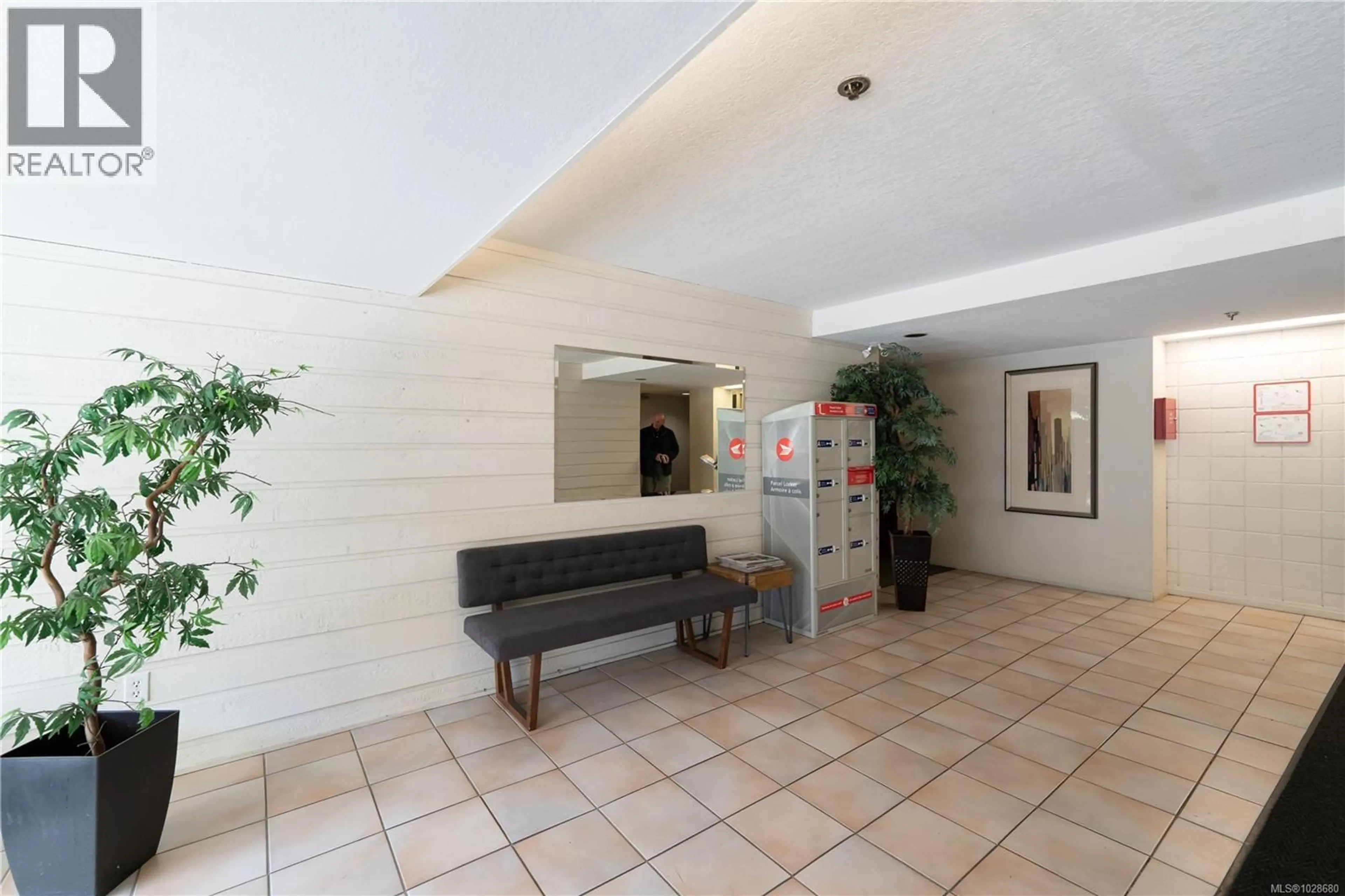 Unknown for 409 - 3277 GLASGOW AVENUE, Saanich British Columbia V8X1M3