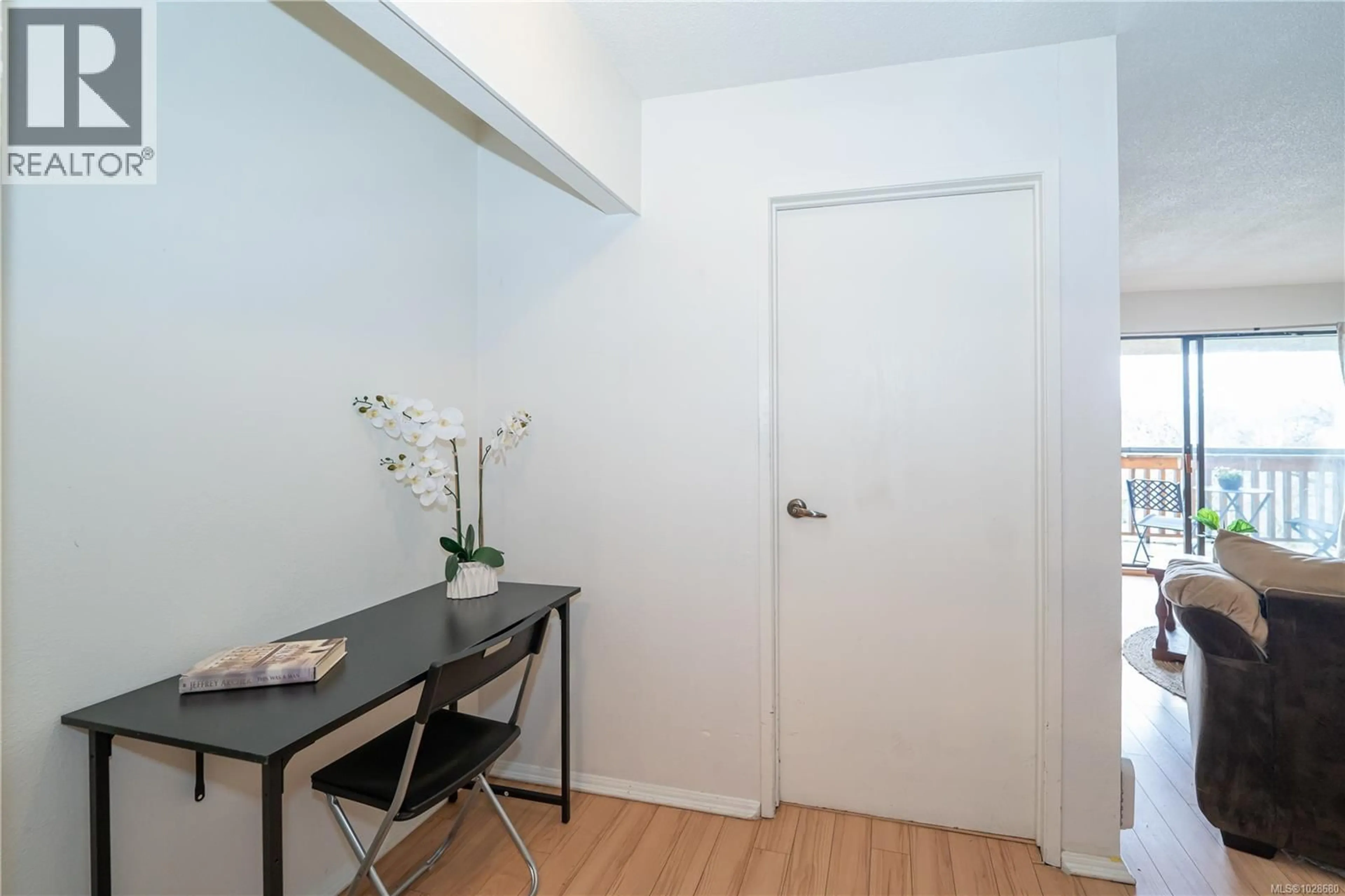 Unknown for 409 - 3277 GLASGOW AVENUE, Saanich British Columbia V8X1M3