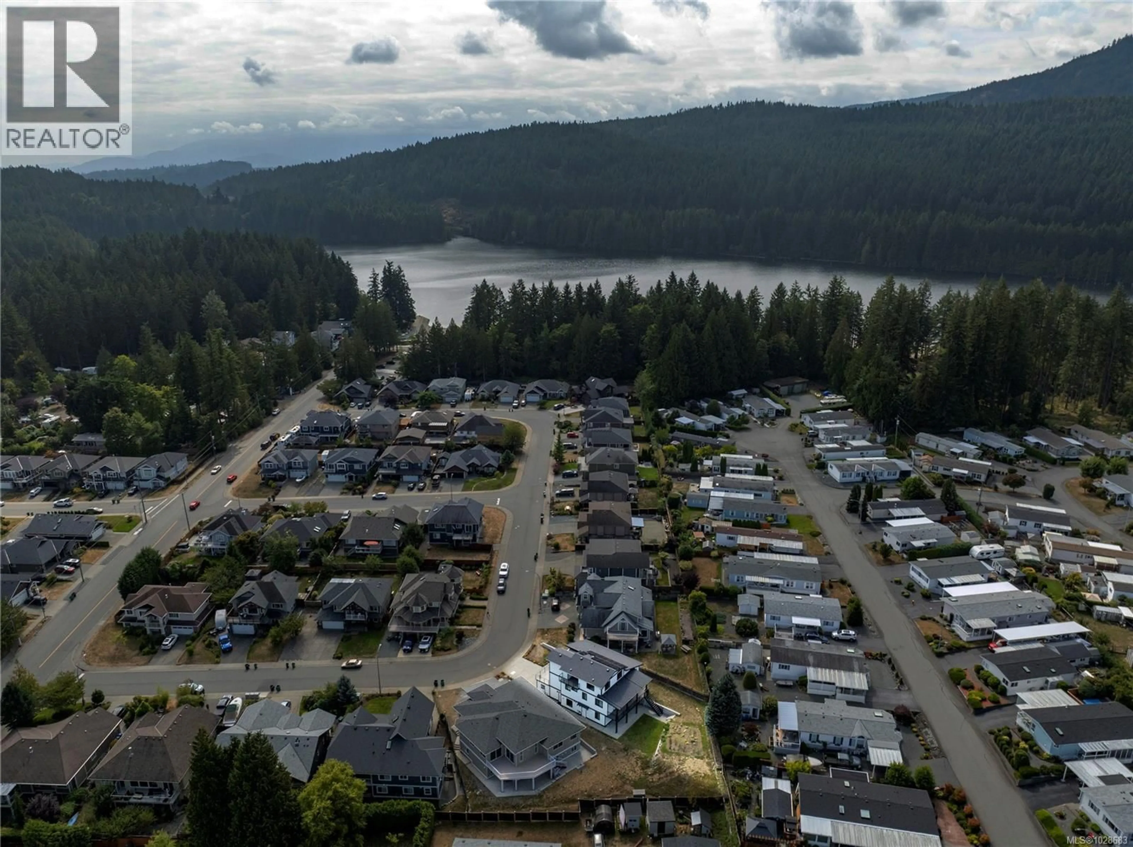 A pic from outside/outdoor area/front of a property/back of a property/a pic from drone, mountain view for 2270 LEIGHTON ROAD, Nanaimo British Columbia V9R7C1