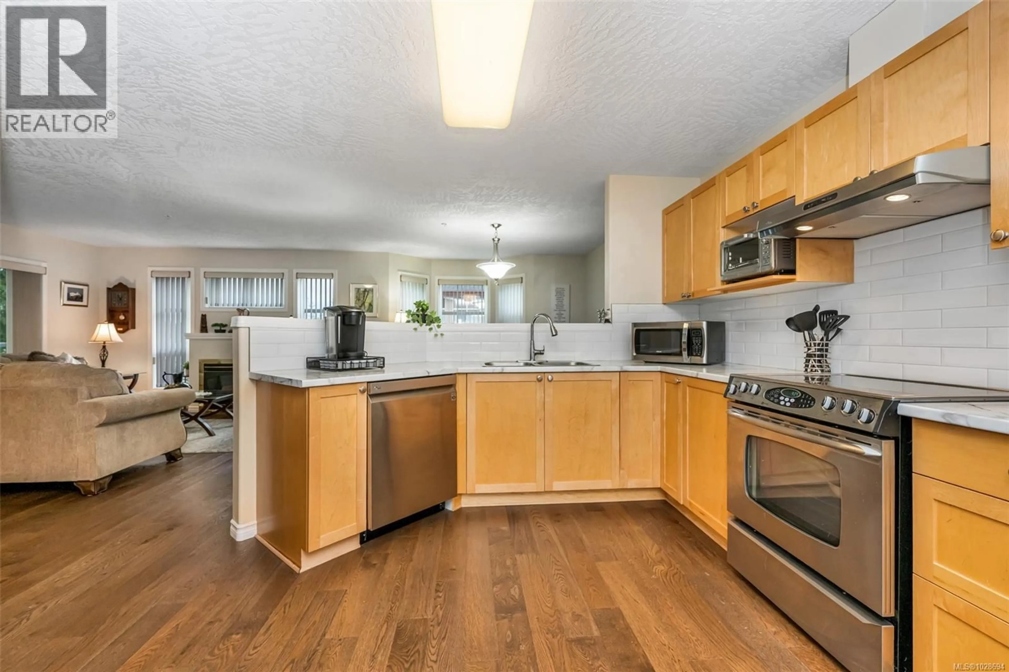 Open concept kitchen, unknown for 404 - 341 YPRES STREET, Duncan British Columbia V9L3T5