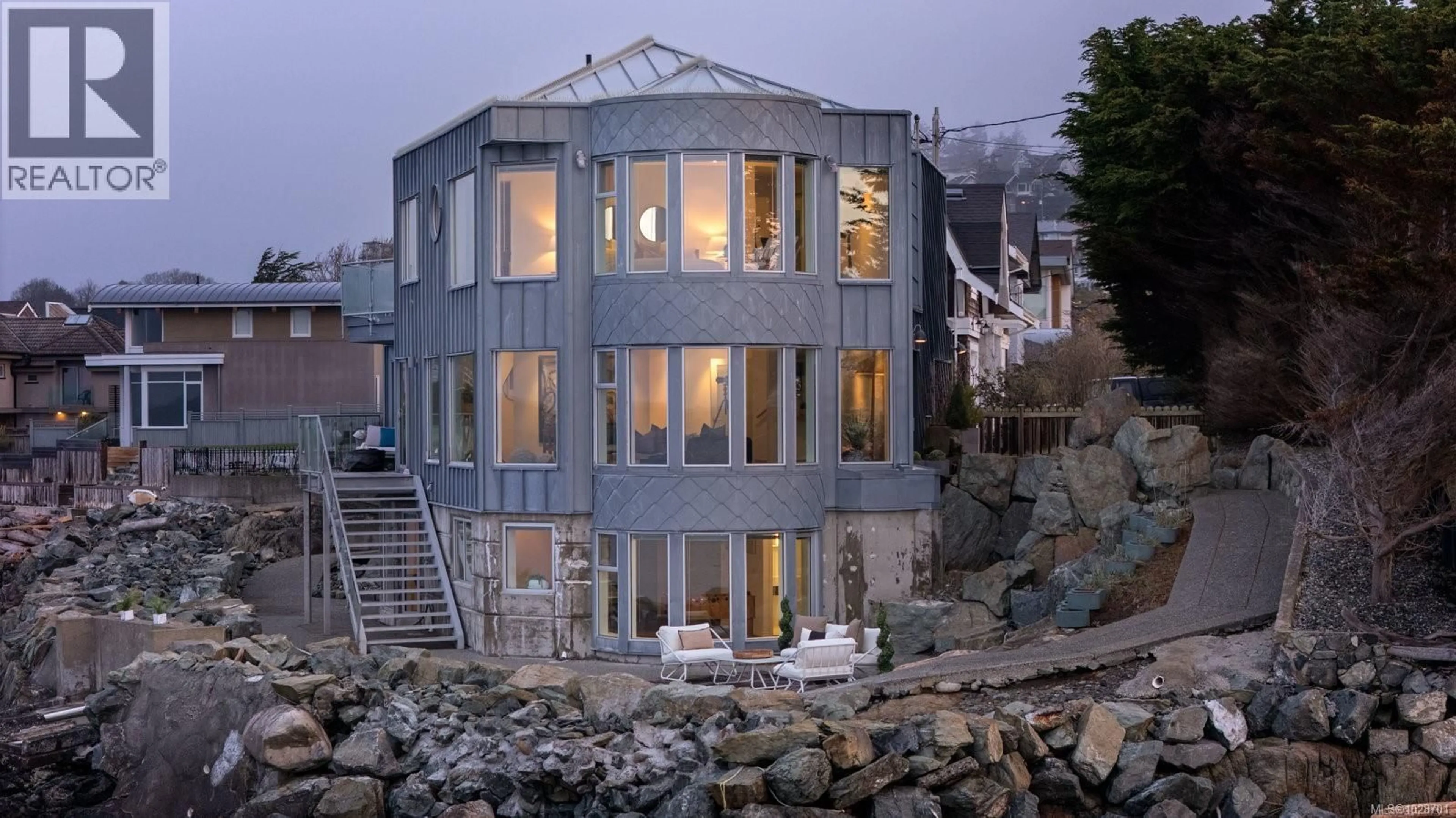 Unknown for 2179 CRESCENT ROAD, Oak Bay British Columbia V8S2H4