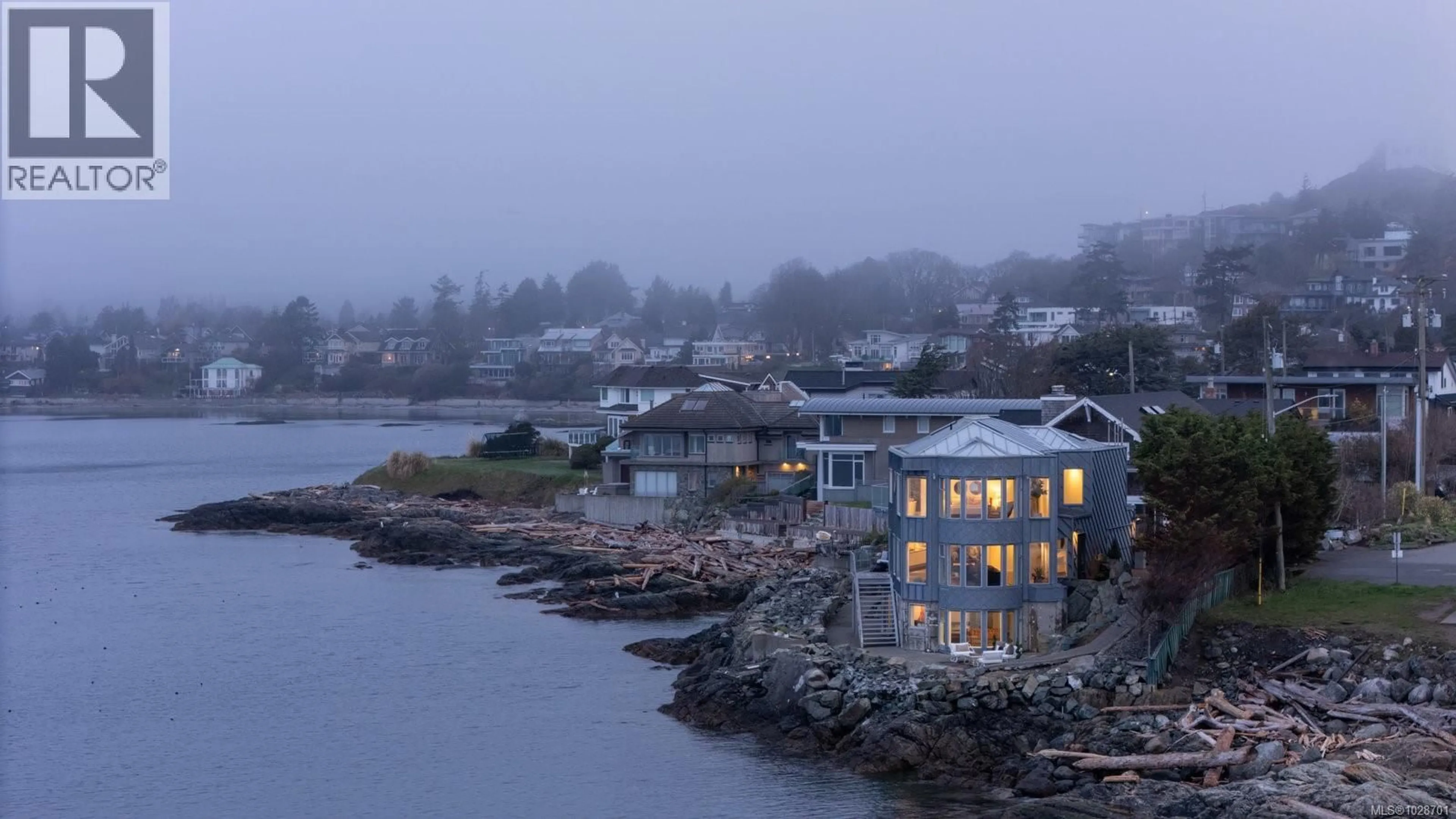 Blurry image for 2179 CRESCENT ROAD, Oak Bay British Columbia V8S2H4