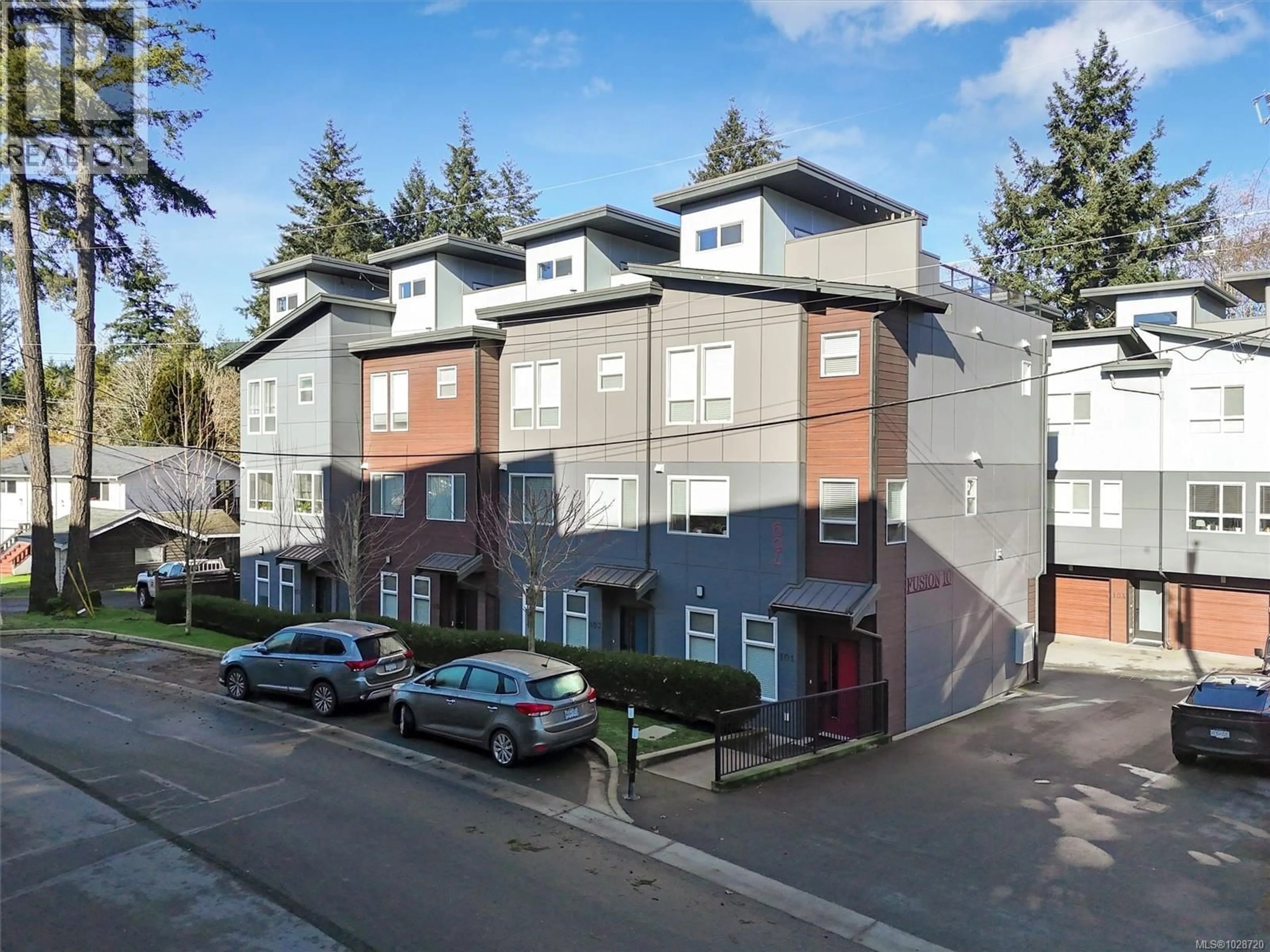 A pic from outside/outdoor area/front of a property/back of a property/a pic from drone, street for 103 - 694 HOYLAKE AVENUE, Langford British Columbia V9B3P7