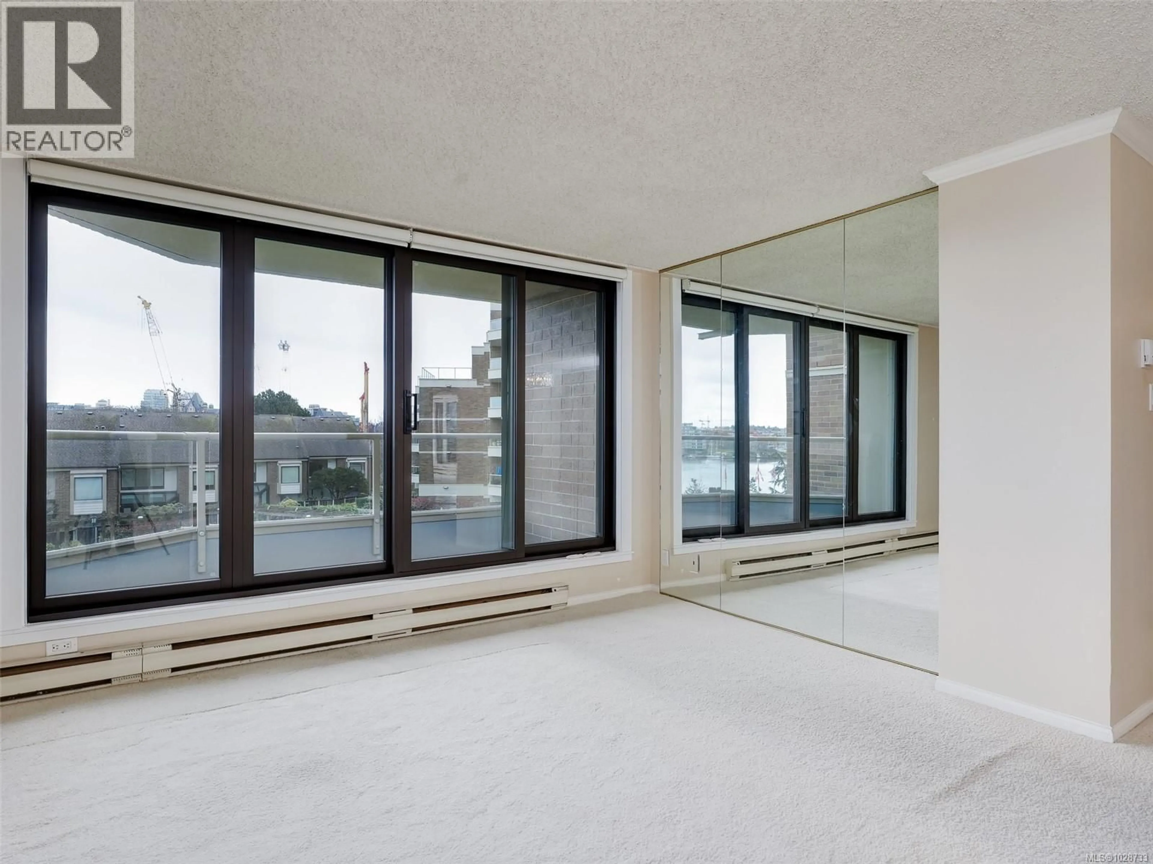 A pic of a room for 305 - 225 BELLEVILLE STREET, Victoria British Columbia V8V4T9