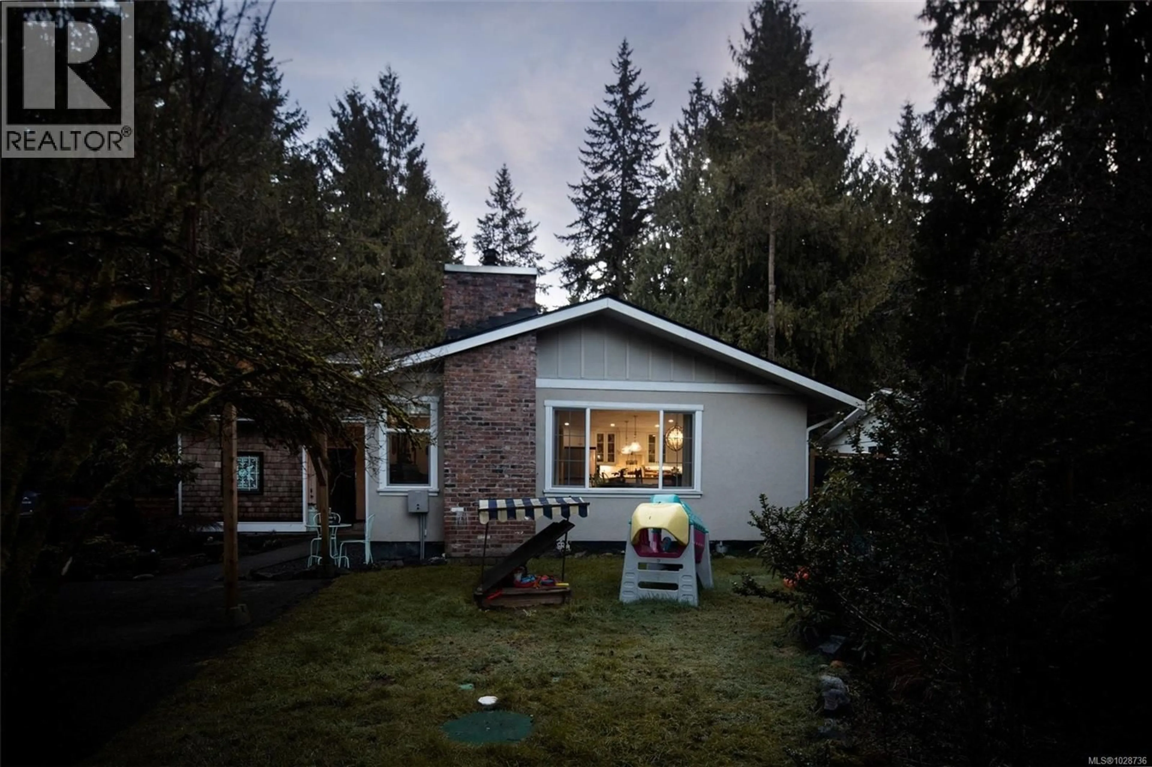 A pic from outside/outdoor area/front of a property/back of a property/a pic from drone, unknown for 1116 CHEEKE ROAD, Cobble Hill British Columbia V0R1L4