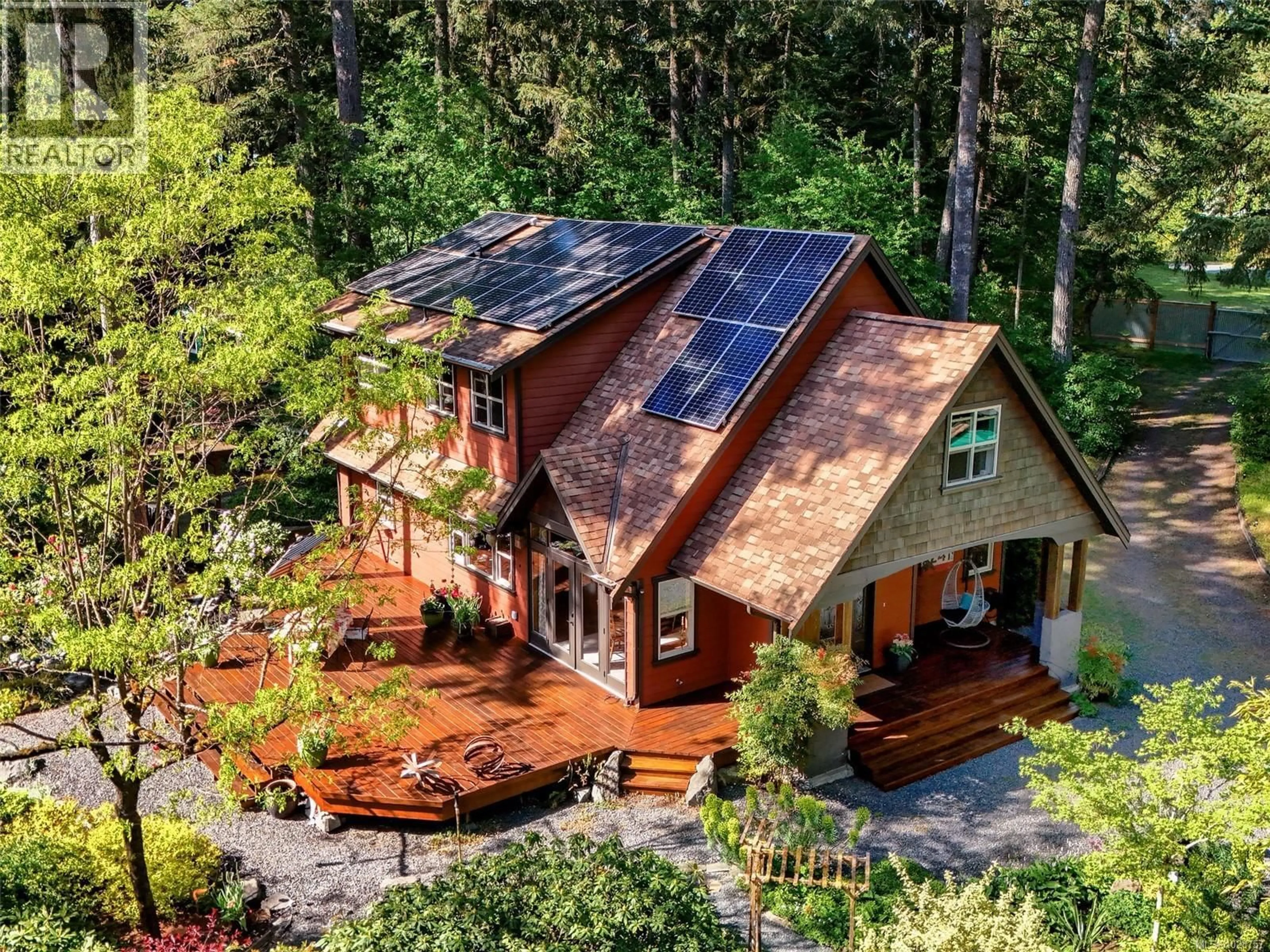 A pic from outside/outdoor area/front of a property/back of a property/a pic from drone, unknown for 3500 RAVENCREST ROAD, Cobble Hill British Columbia V8H0G8